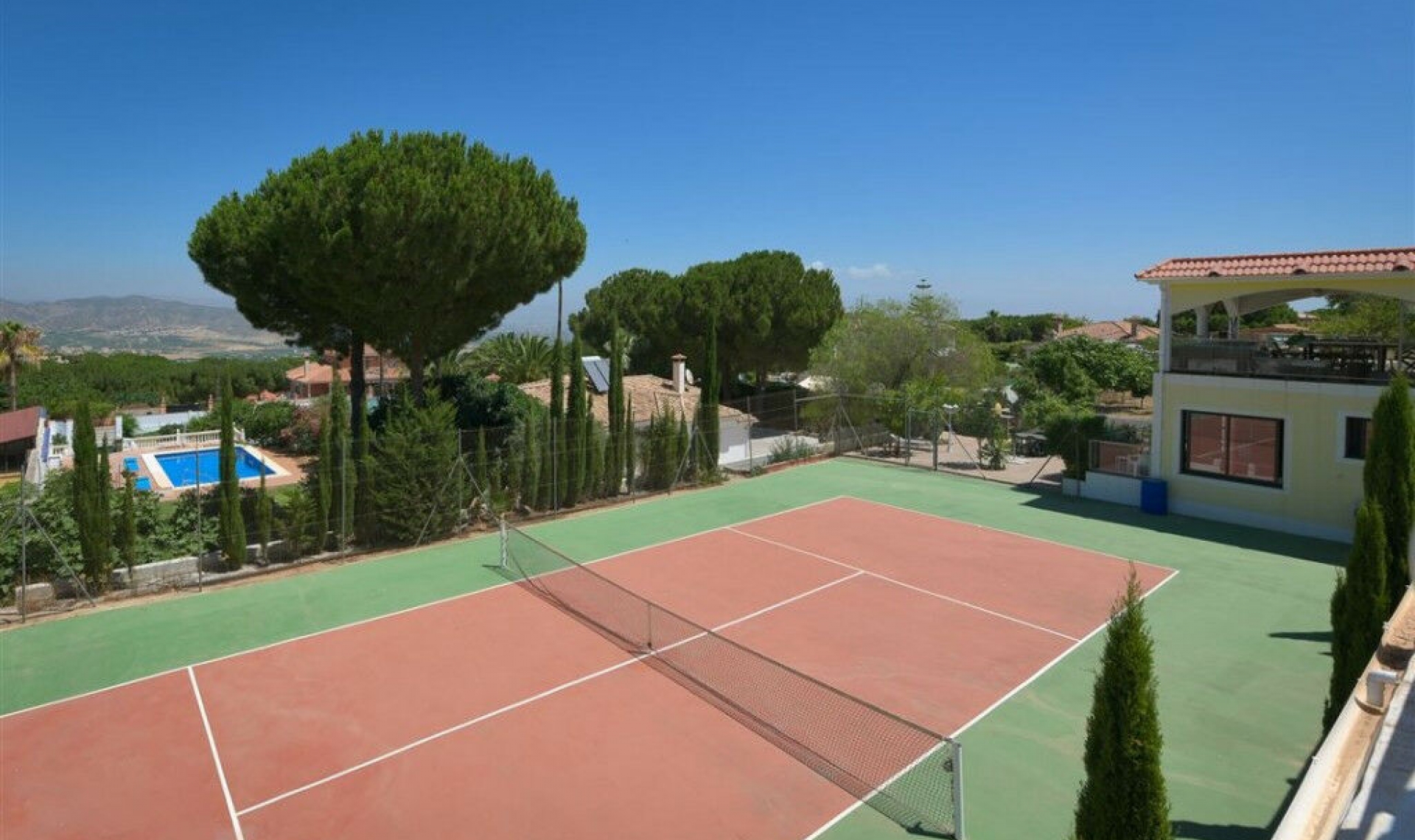 Resale - House -
Alhaurín de la Torre