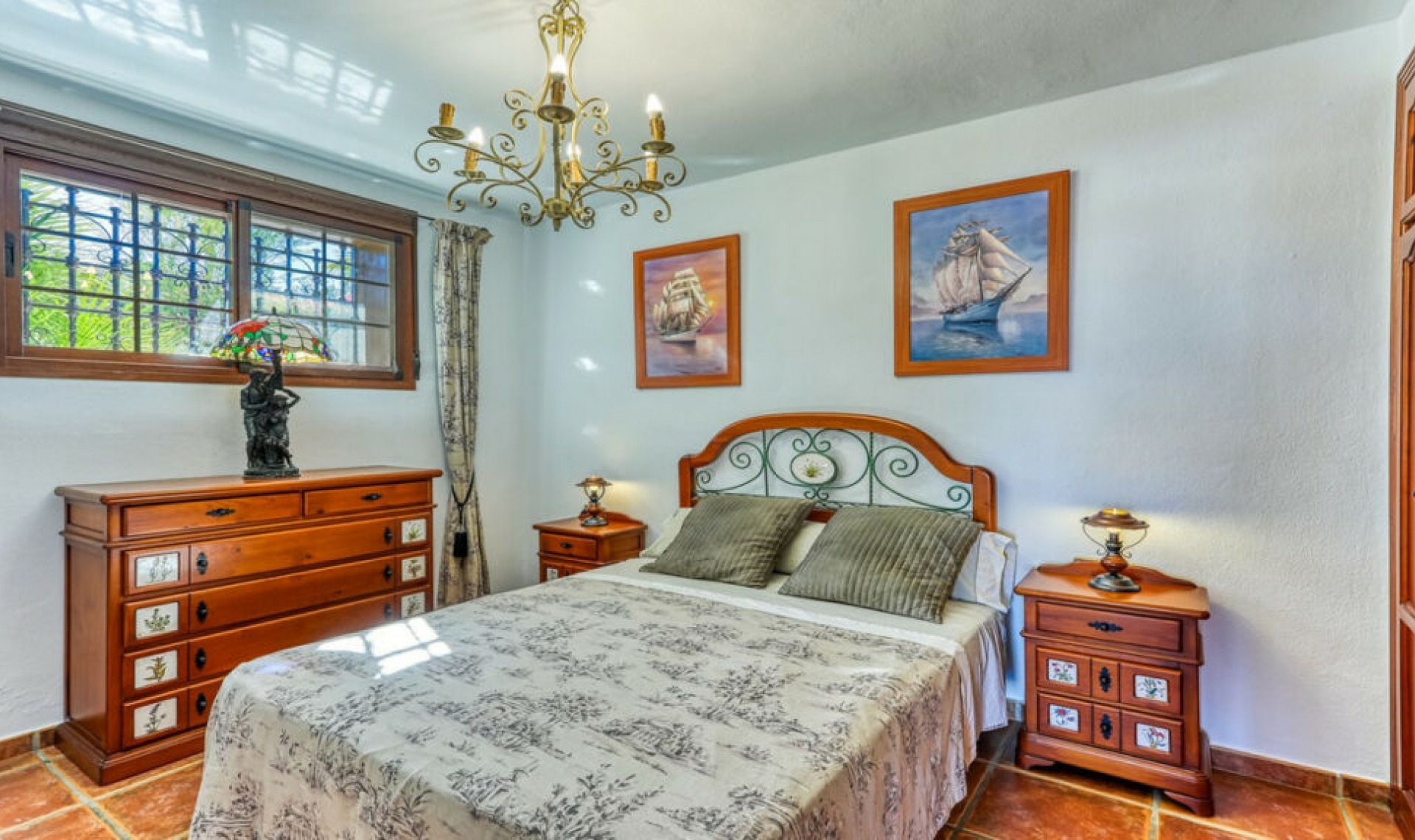 Resale - House -
Alhaurín de la Torre