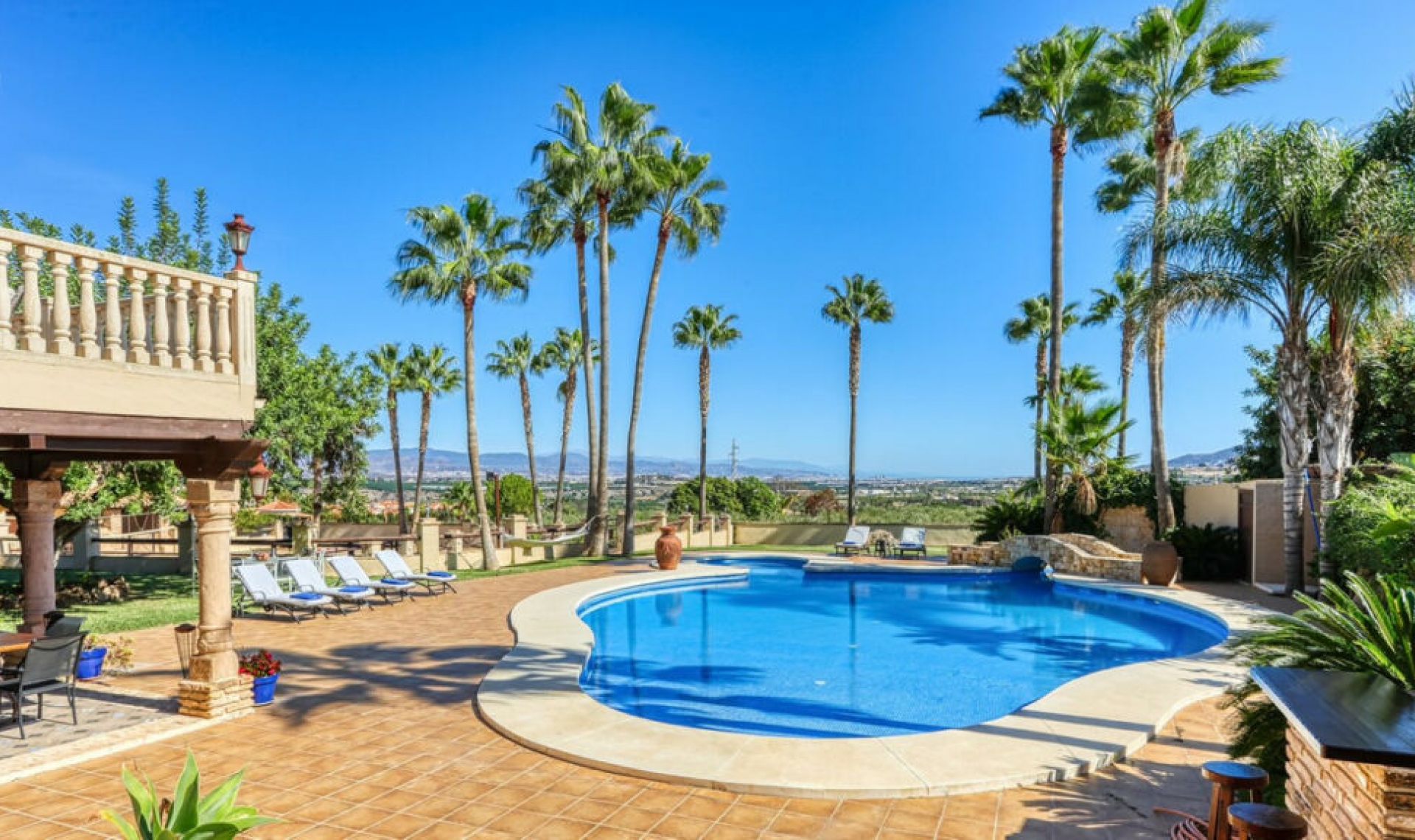 Resale - House -
Alhaurín de la Torre