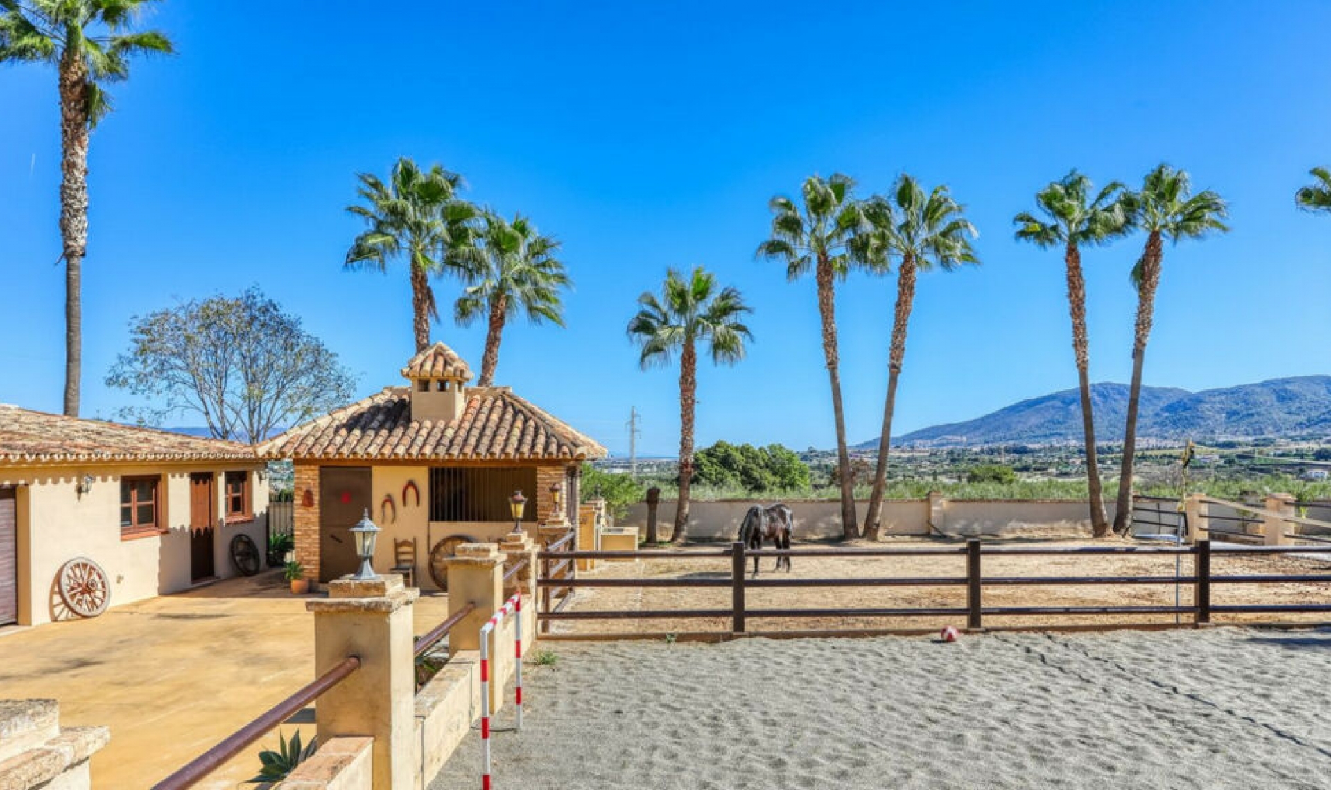 Resale - House -
Alhaurín de la Torre