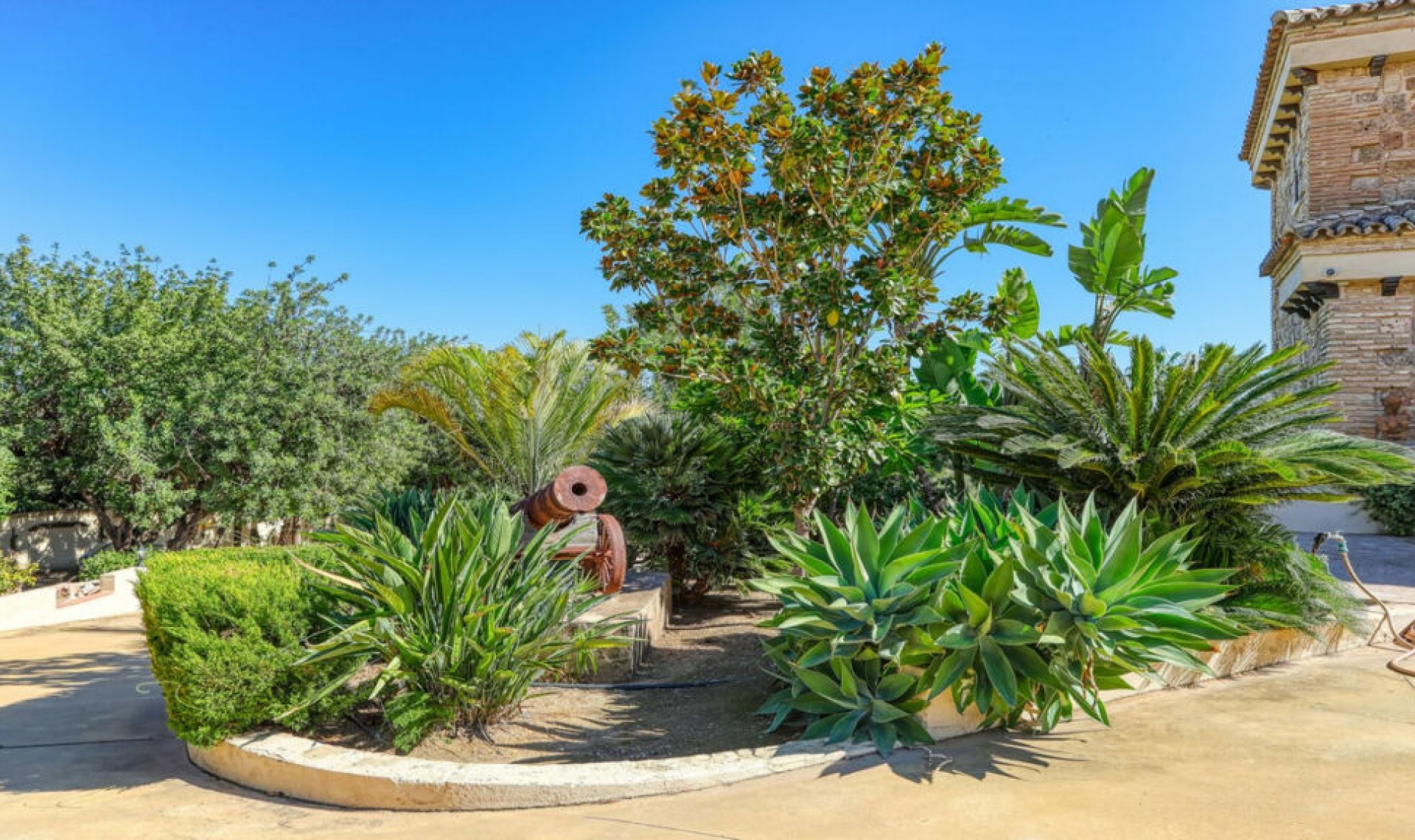 Resale - House -
Alhaurín de la Torre