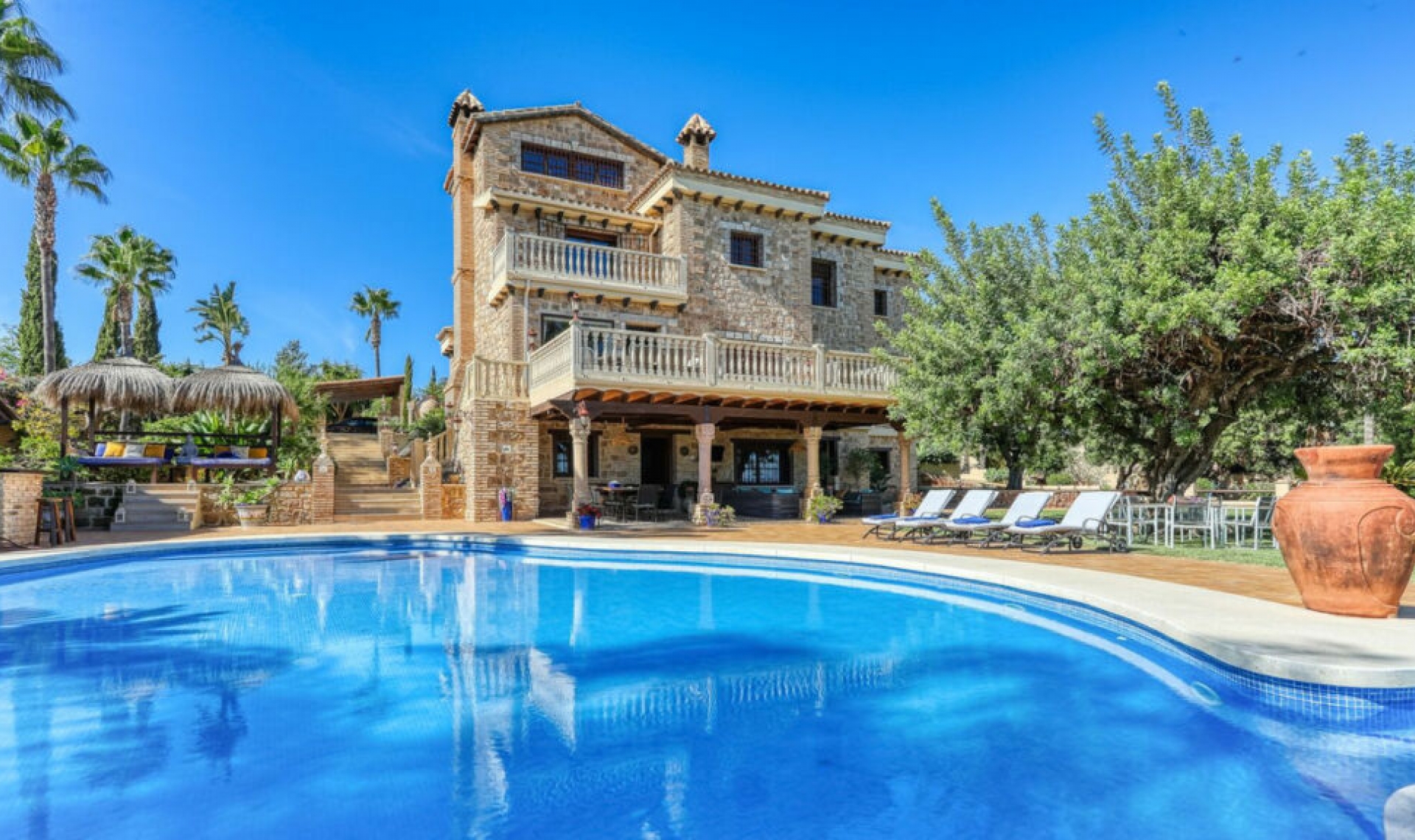 Resale - House -
Alhaurín de la Torre