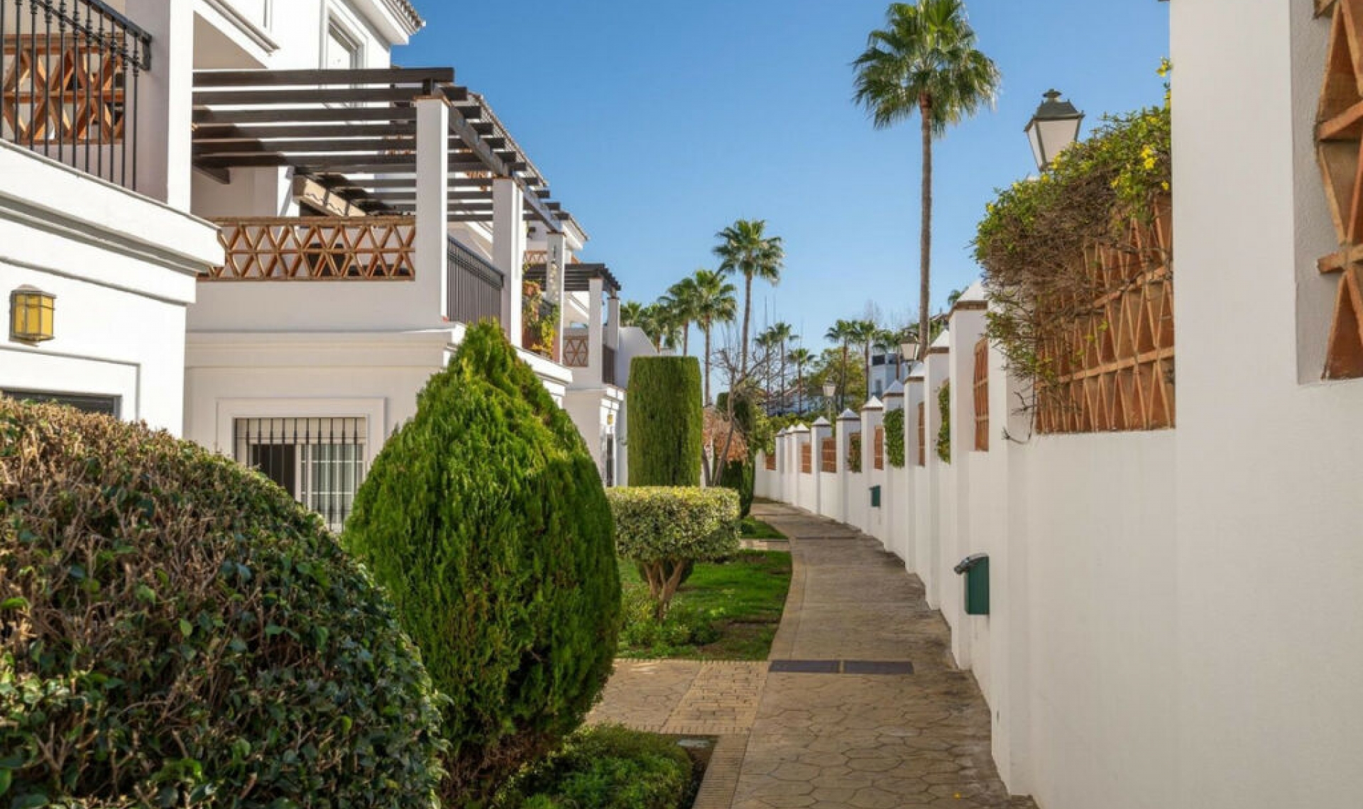 Resale - House -
Alhaurín de la Torre