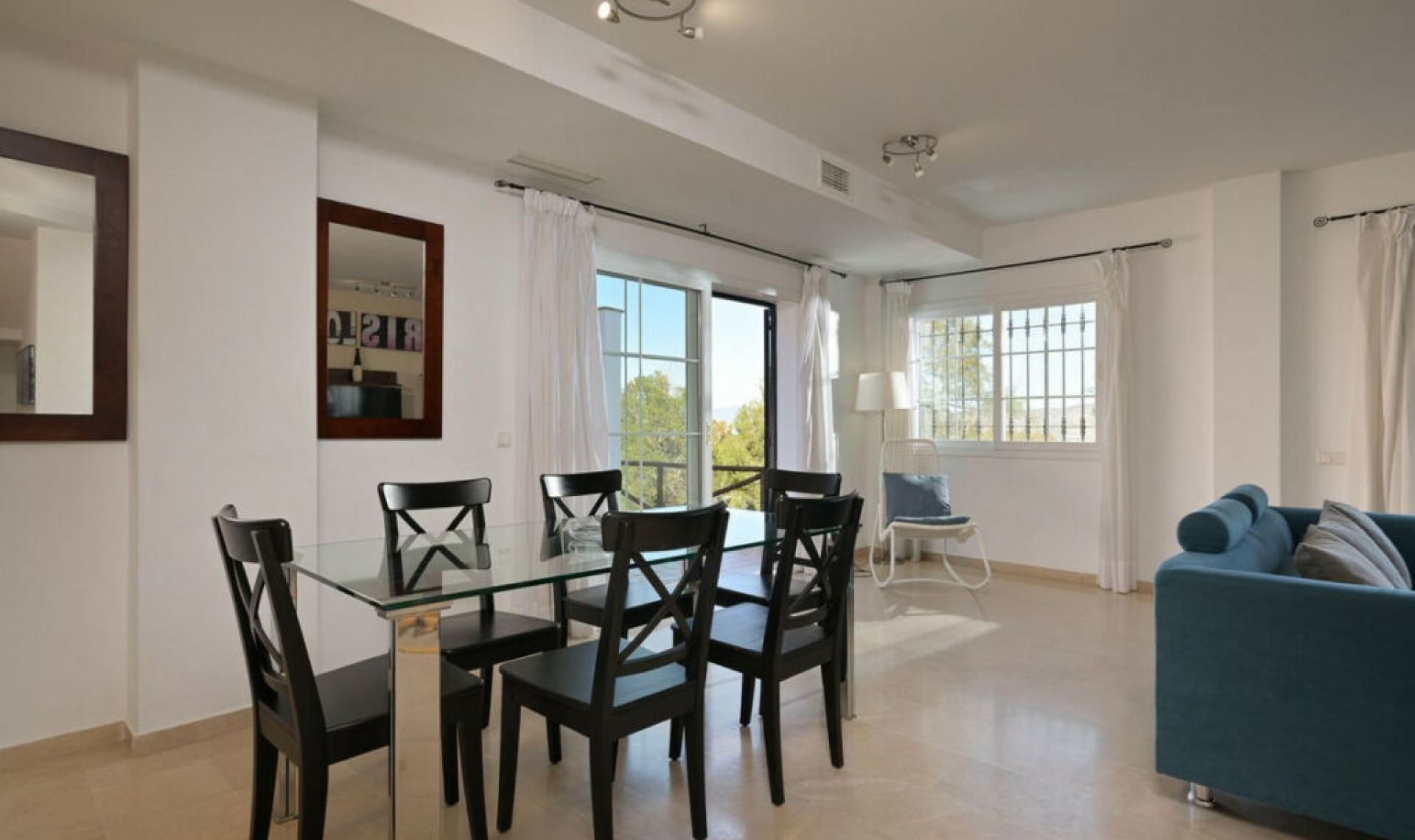 Resale - House -
Alhaurín de la Torre