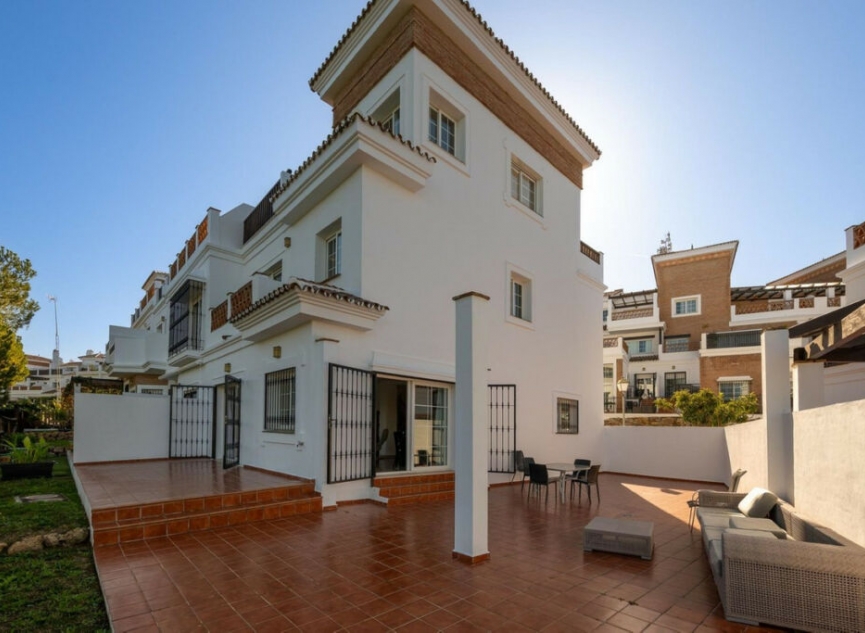 Resale - House -
Alhaurín de la Torre