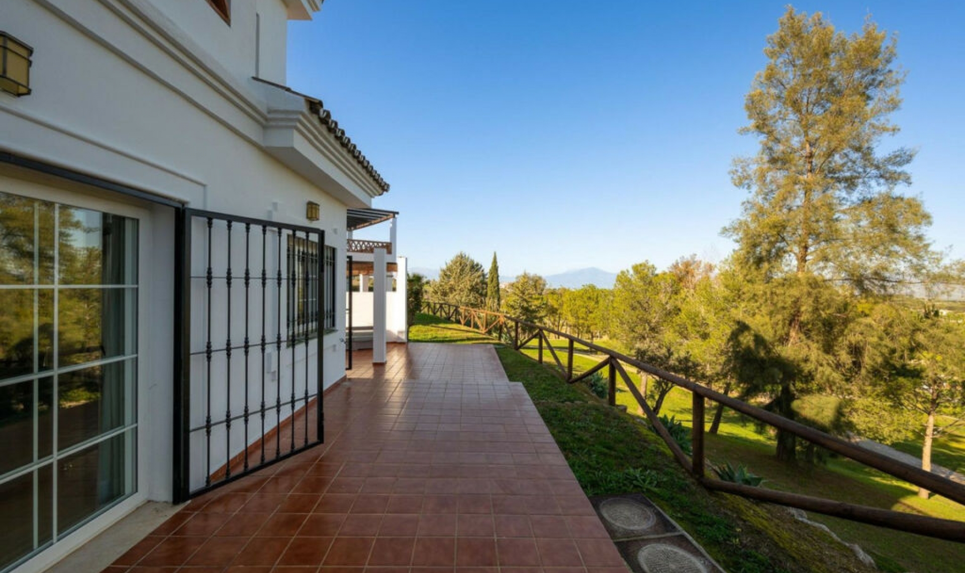 Resale - House -
Alhaurín de la Torre