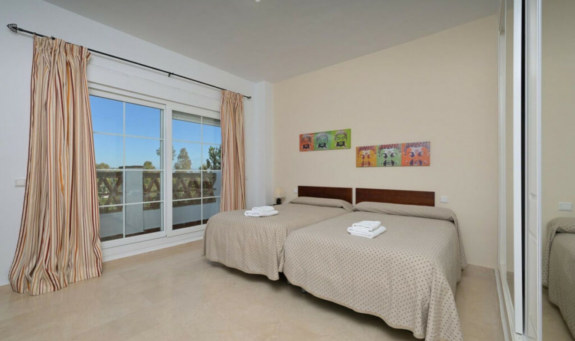 Resale - House -
Alhaurín de la Torre