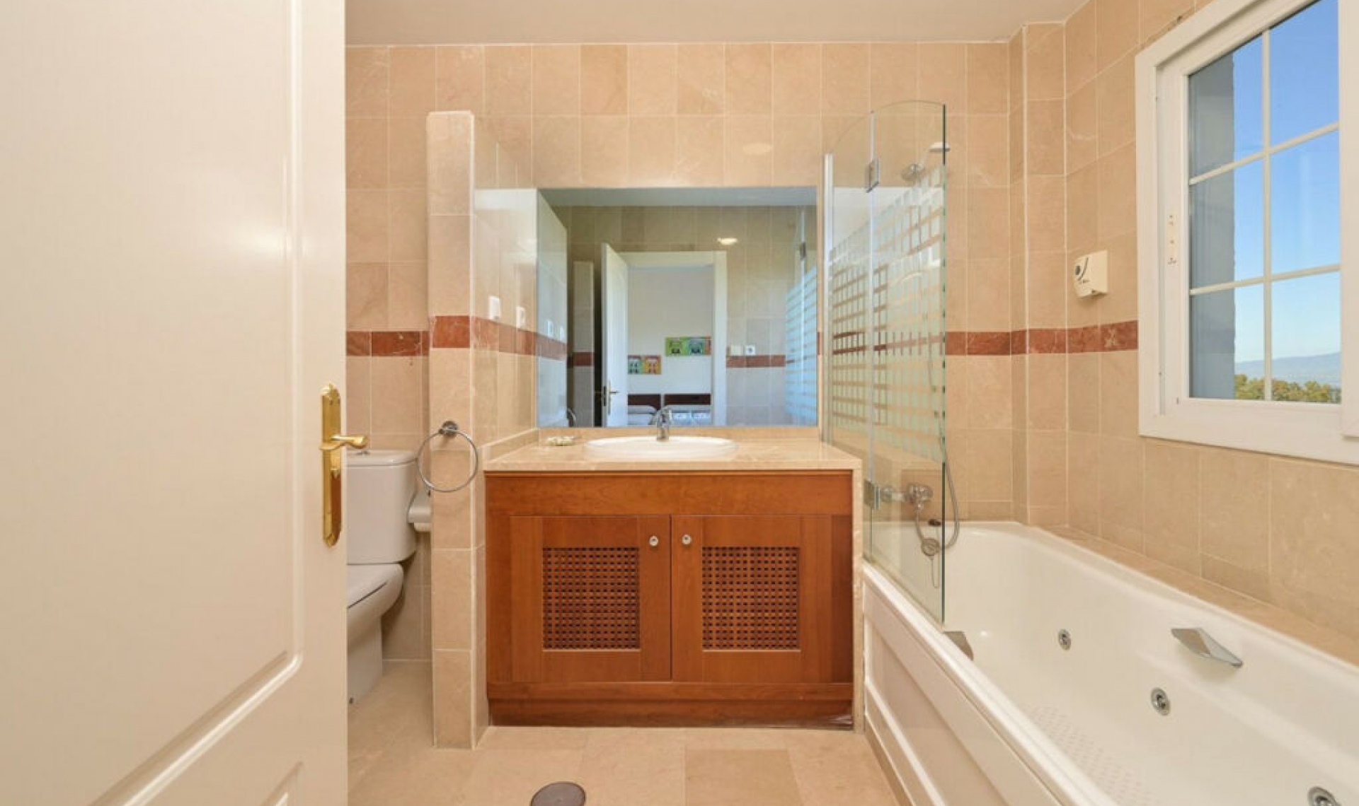 Resale - House -
Alhaurín de la Torre