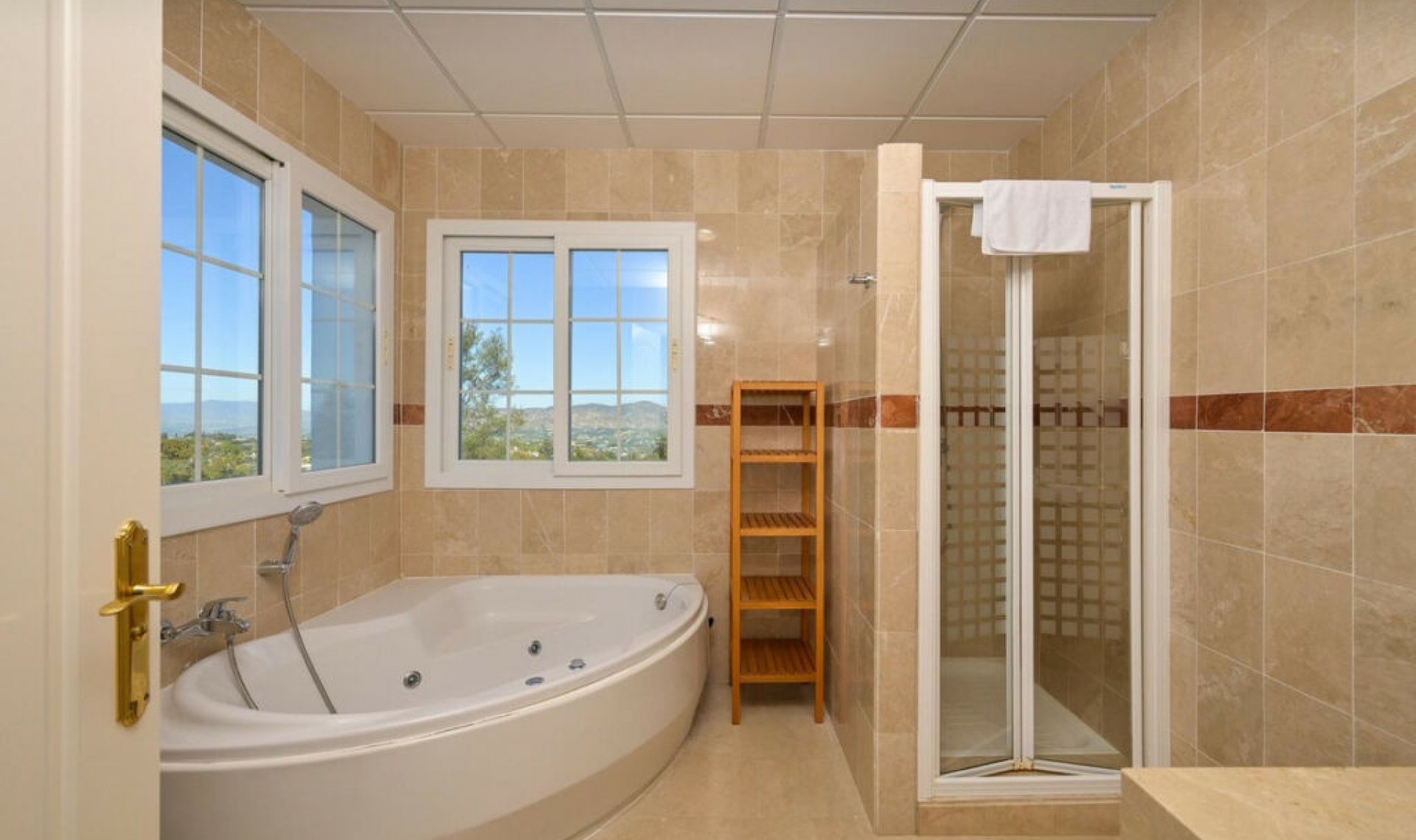 Resale - House -
Alhaurín de la Torre