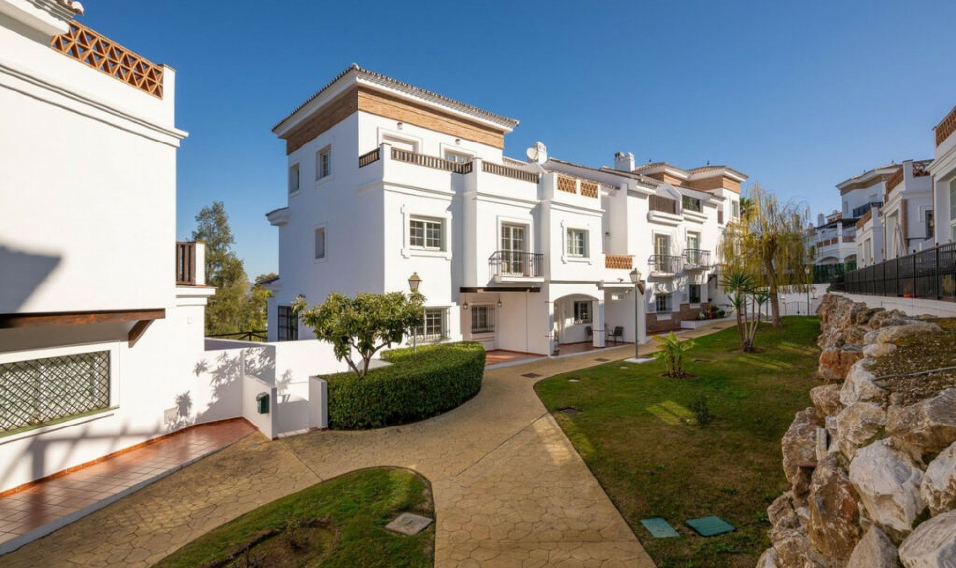 Resale - House -
Alhaurín de la Torre