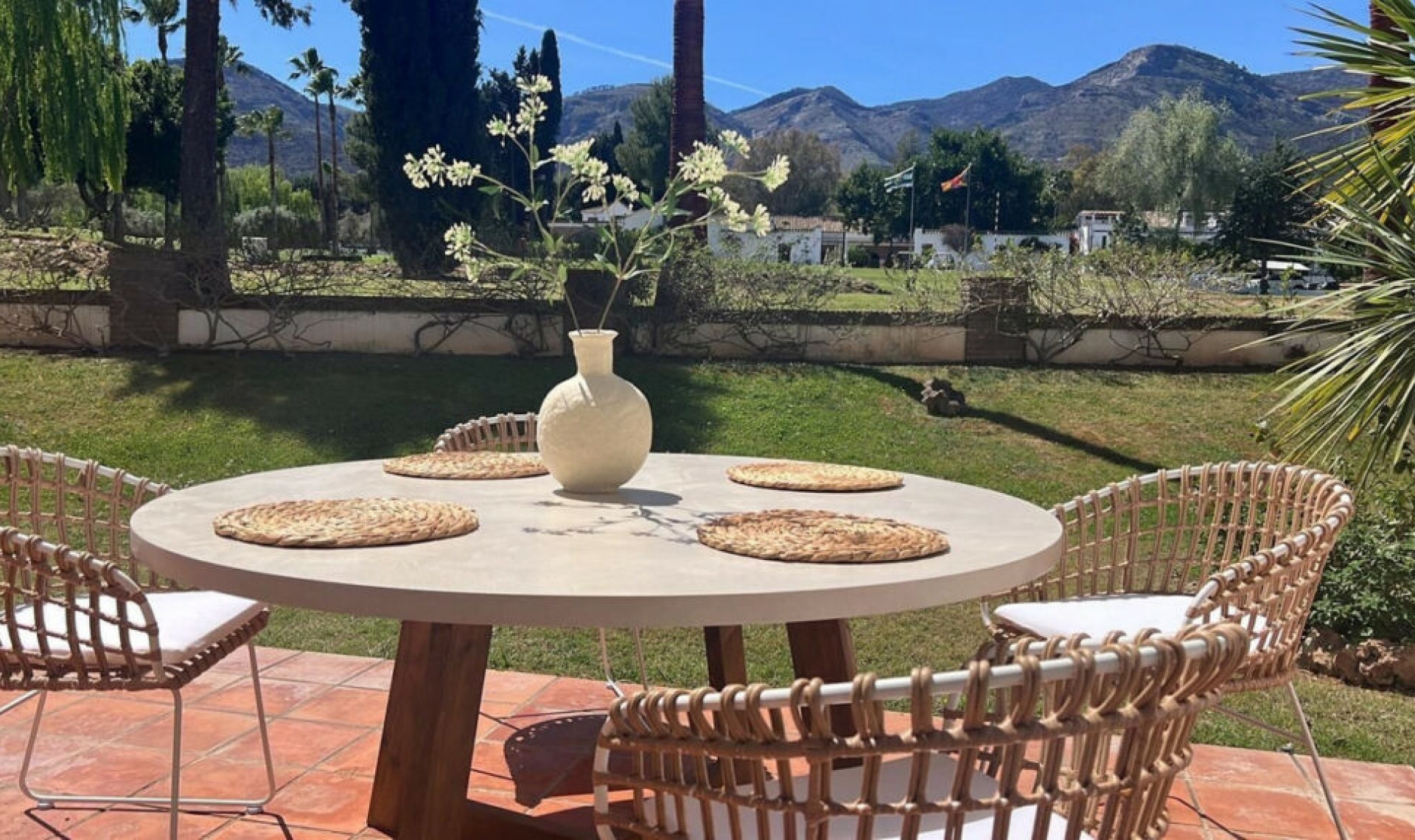 Resale - House -
Alhaurín de la Torre