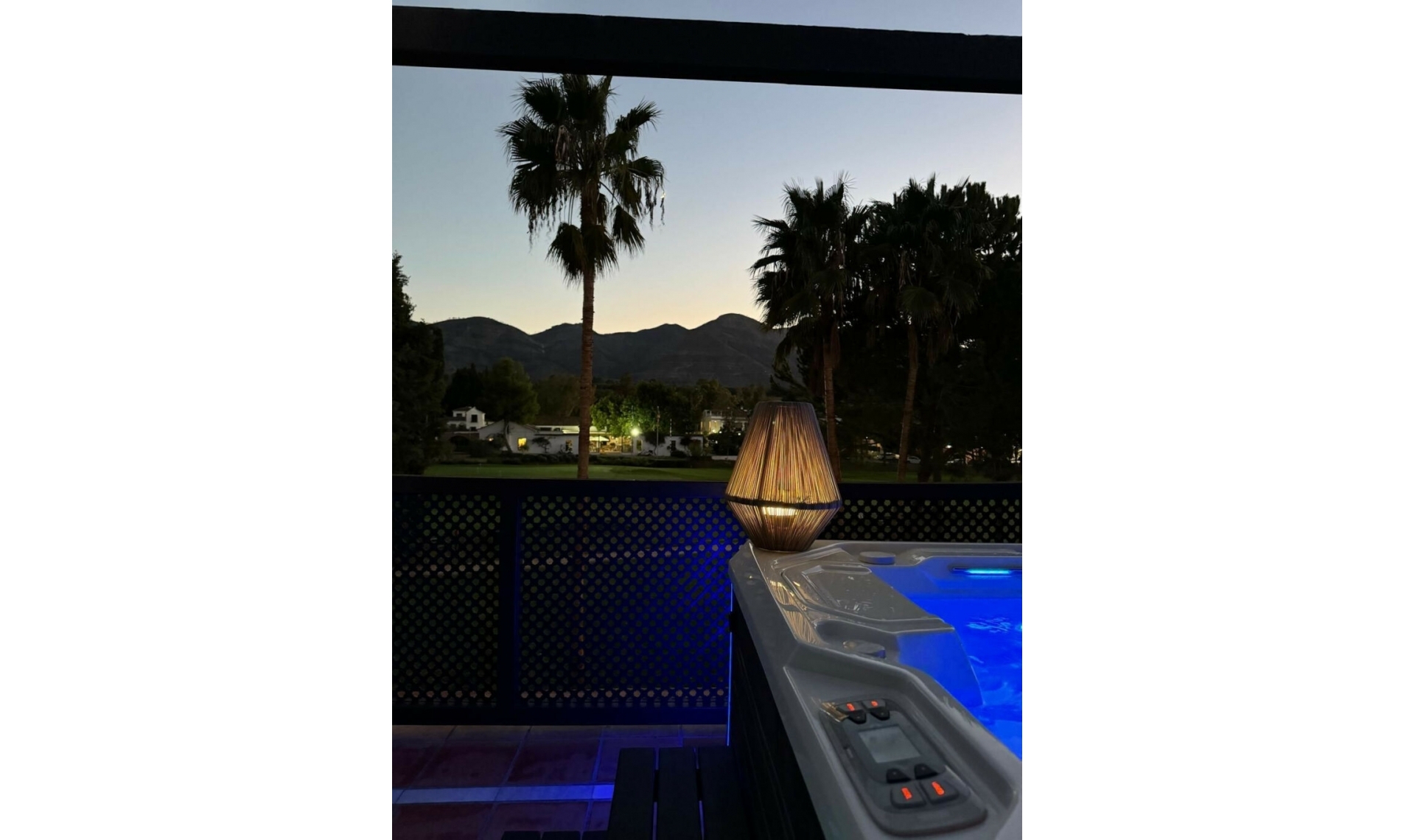 Resale - House -
Alhaurín de la Torre