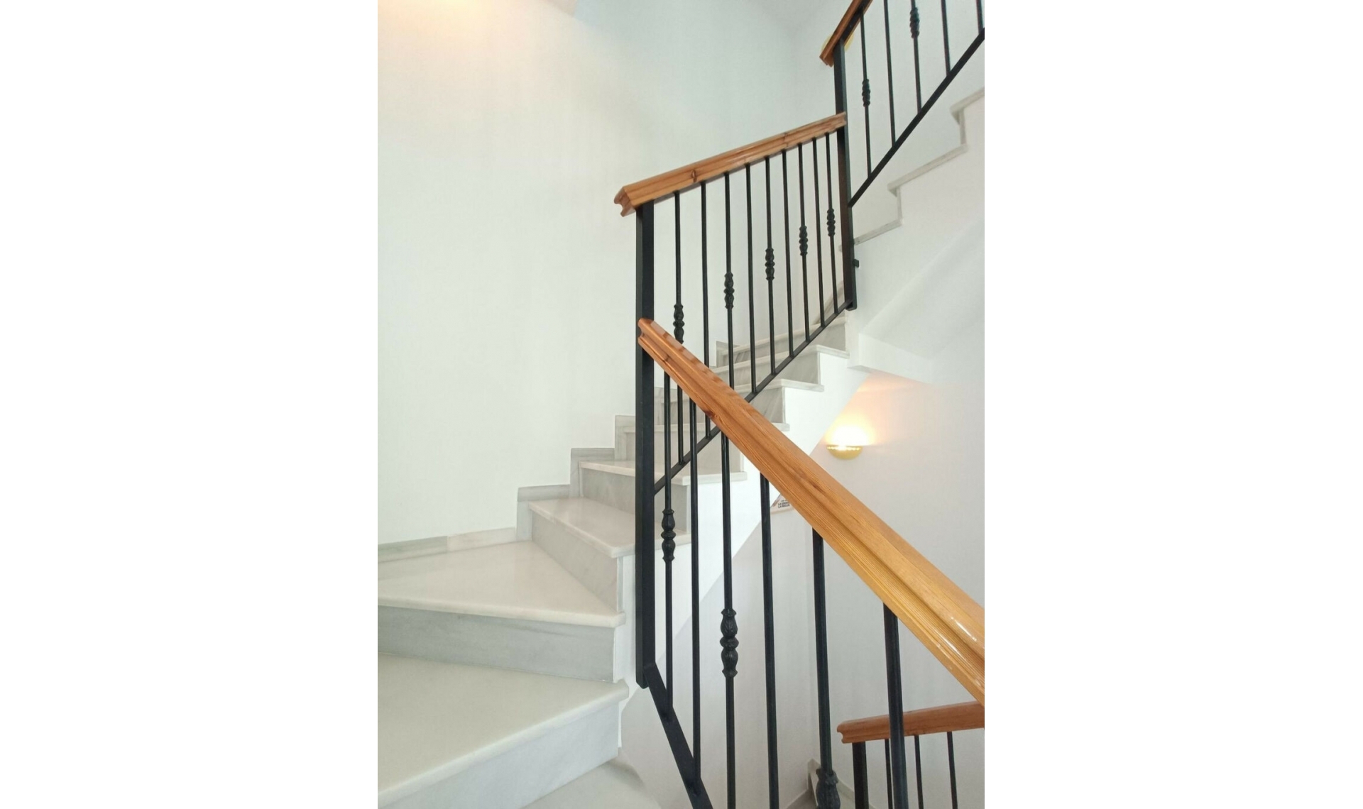 Resale - House -
Alhaurín de la Torre