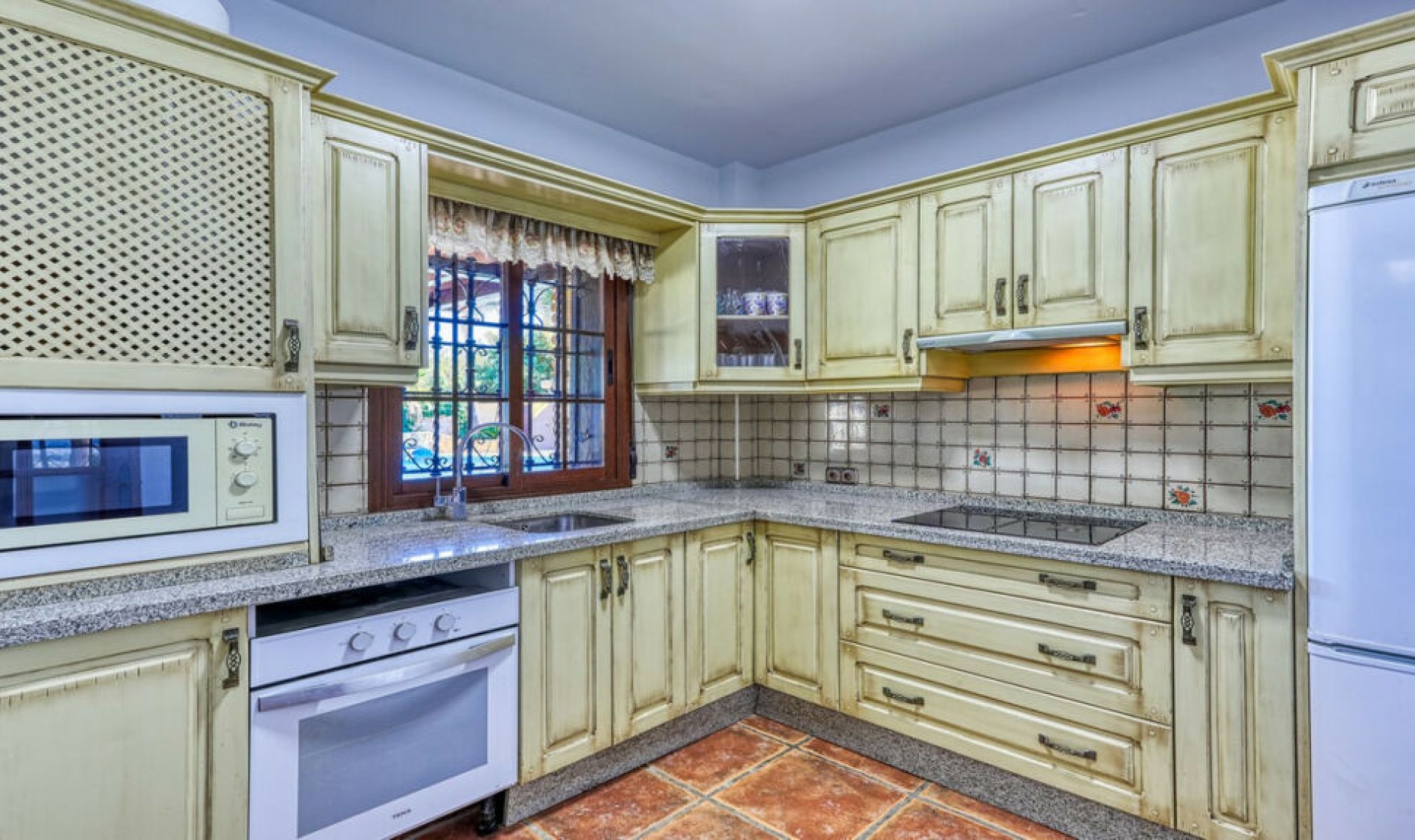 Resale - House -
Alhaurín de la Torre