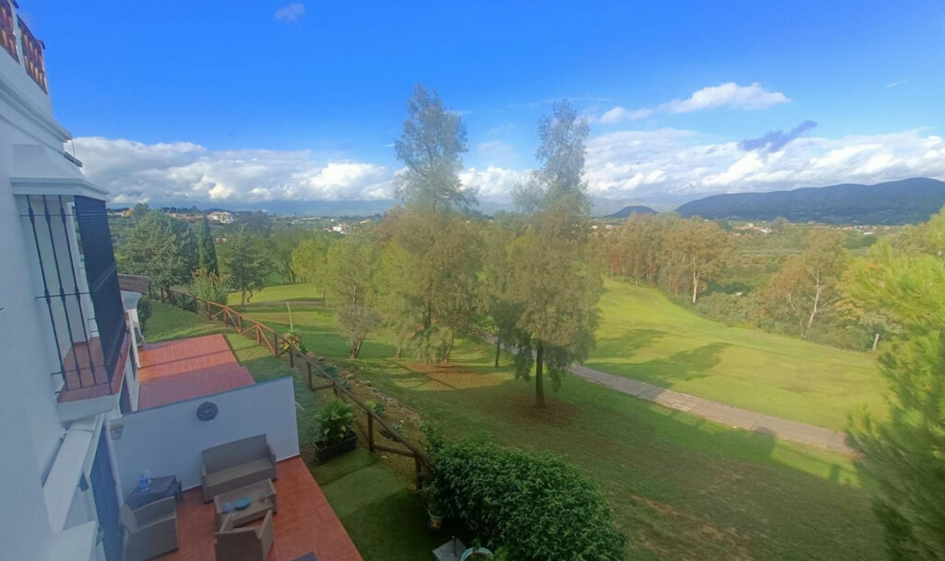 Resale - House -
Alhaurín de la Torre