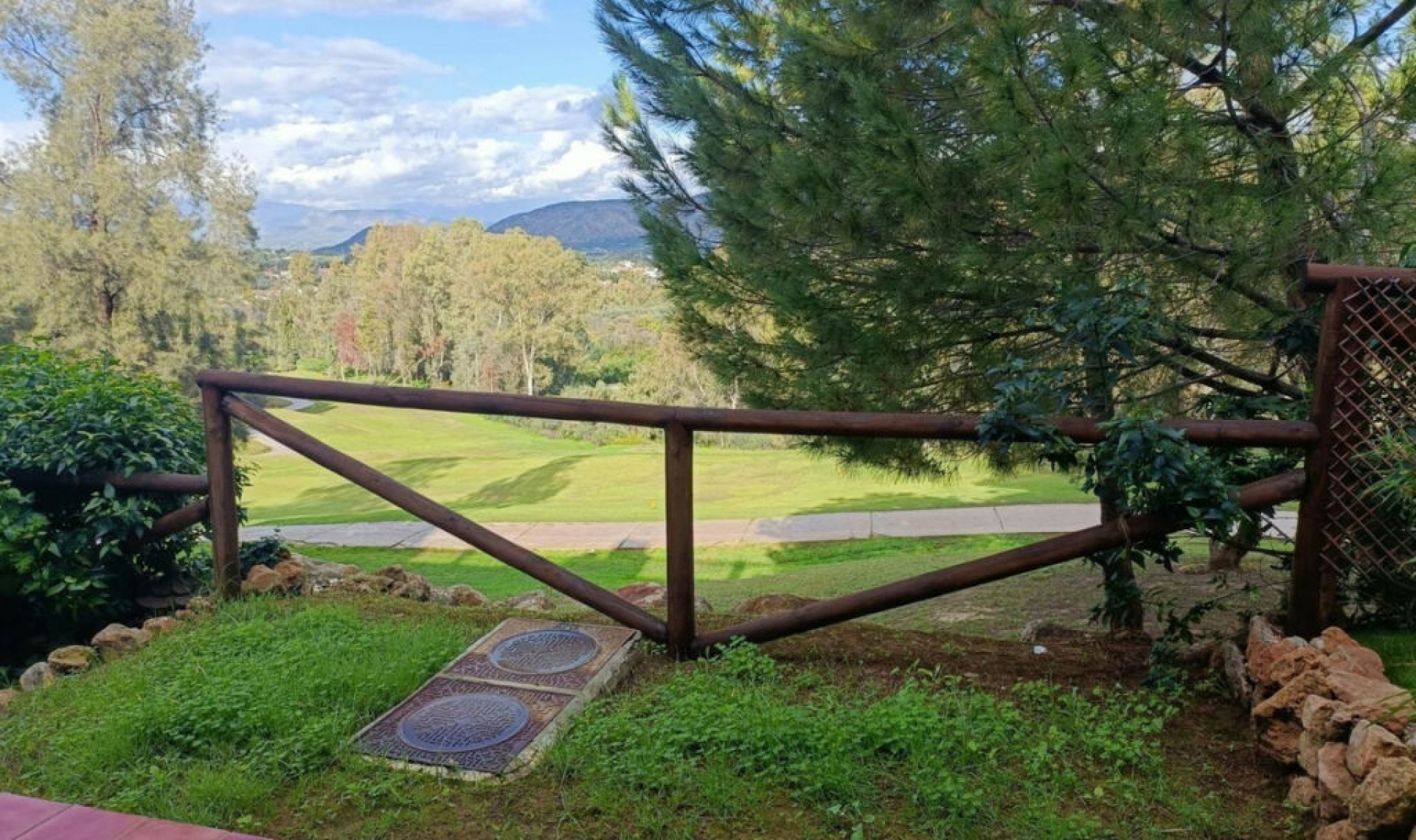 Resale - House -
Alhaurín de la Torre