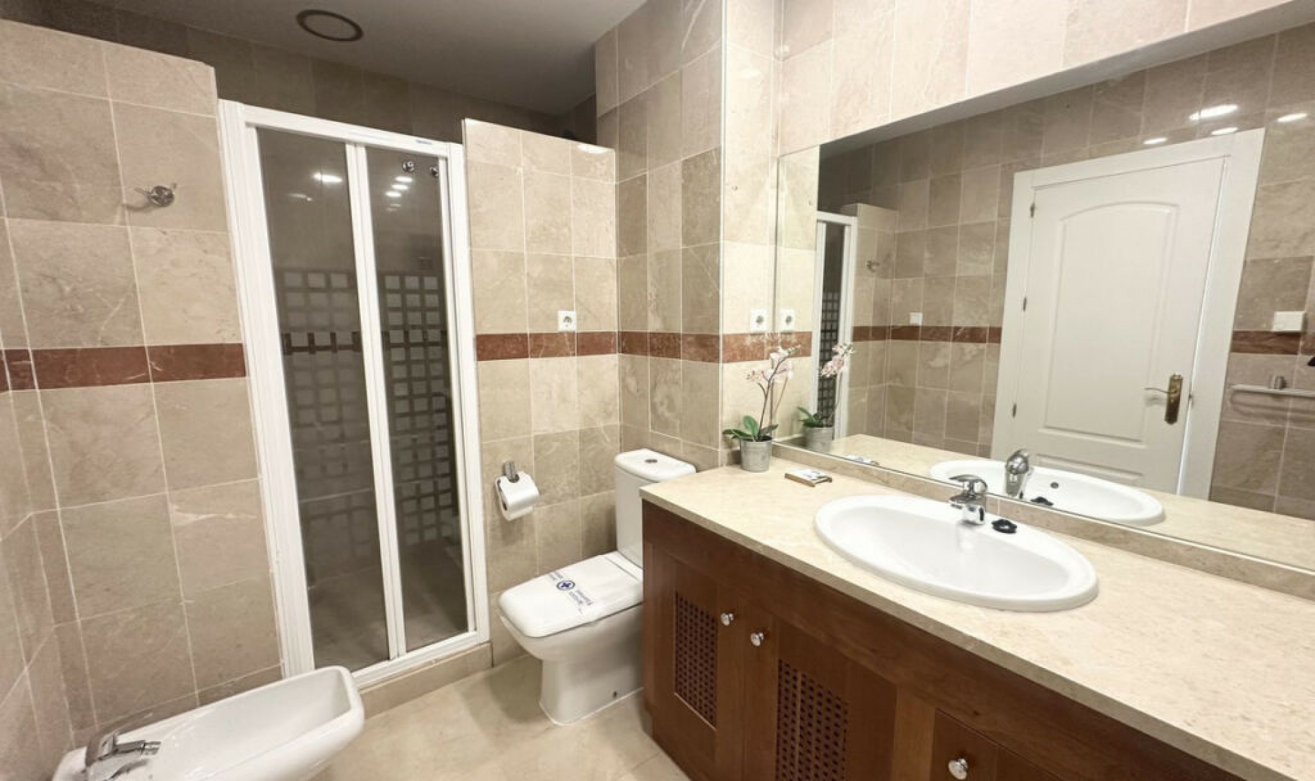 Resale - House -
Alhaurín de la Torre