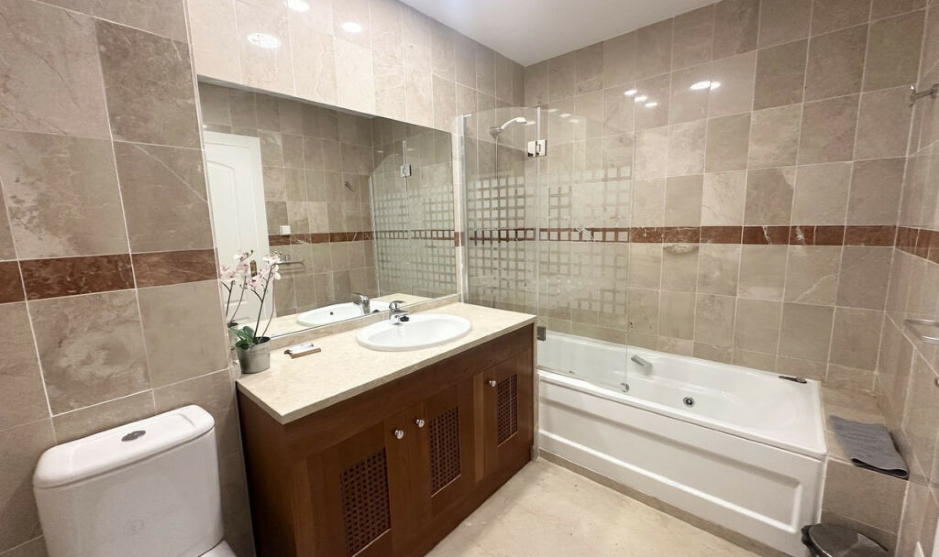 Resale - House -
Alhaurín de la Torre