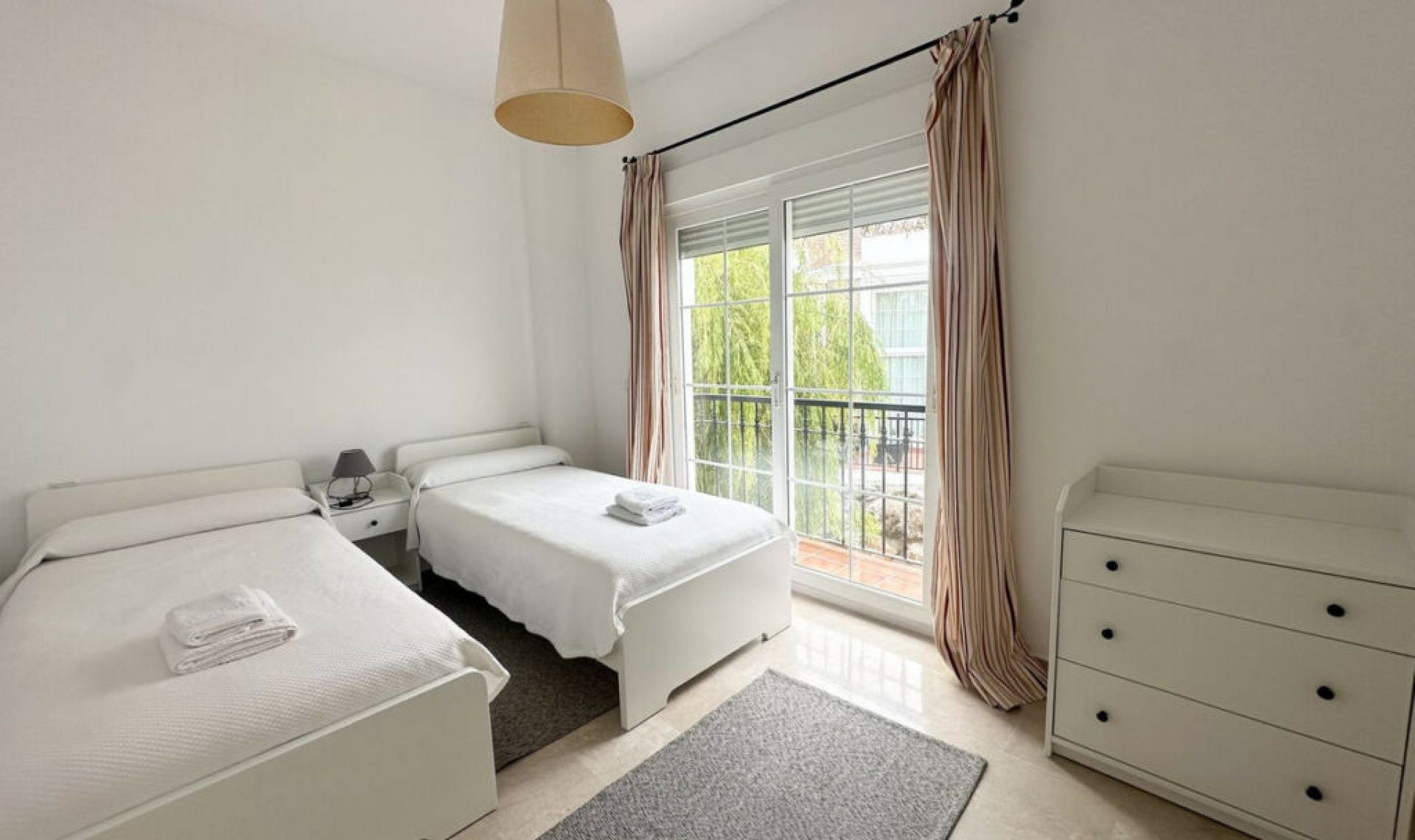 Resale - House -
Alhaurín de la Torre