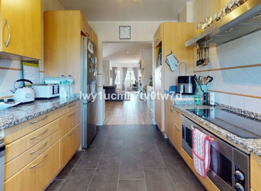 Resale - House -
Alhaurín de la Torre