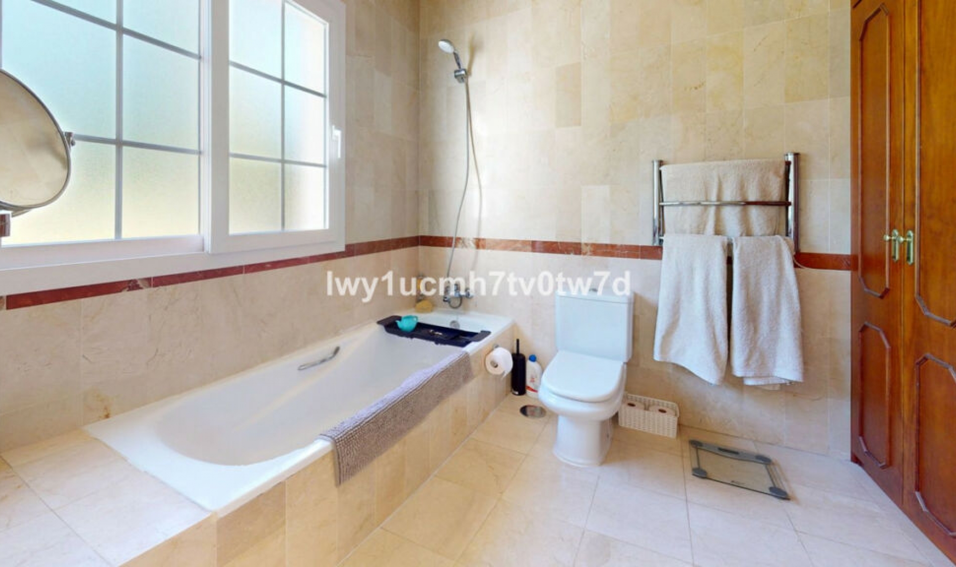 Resale - House -
Alhaurín de la Torre