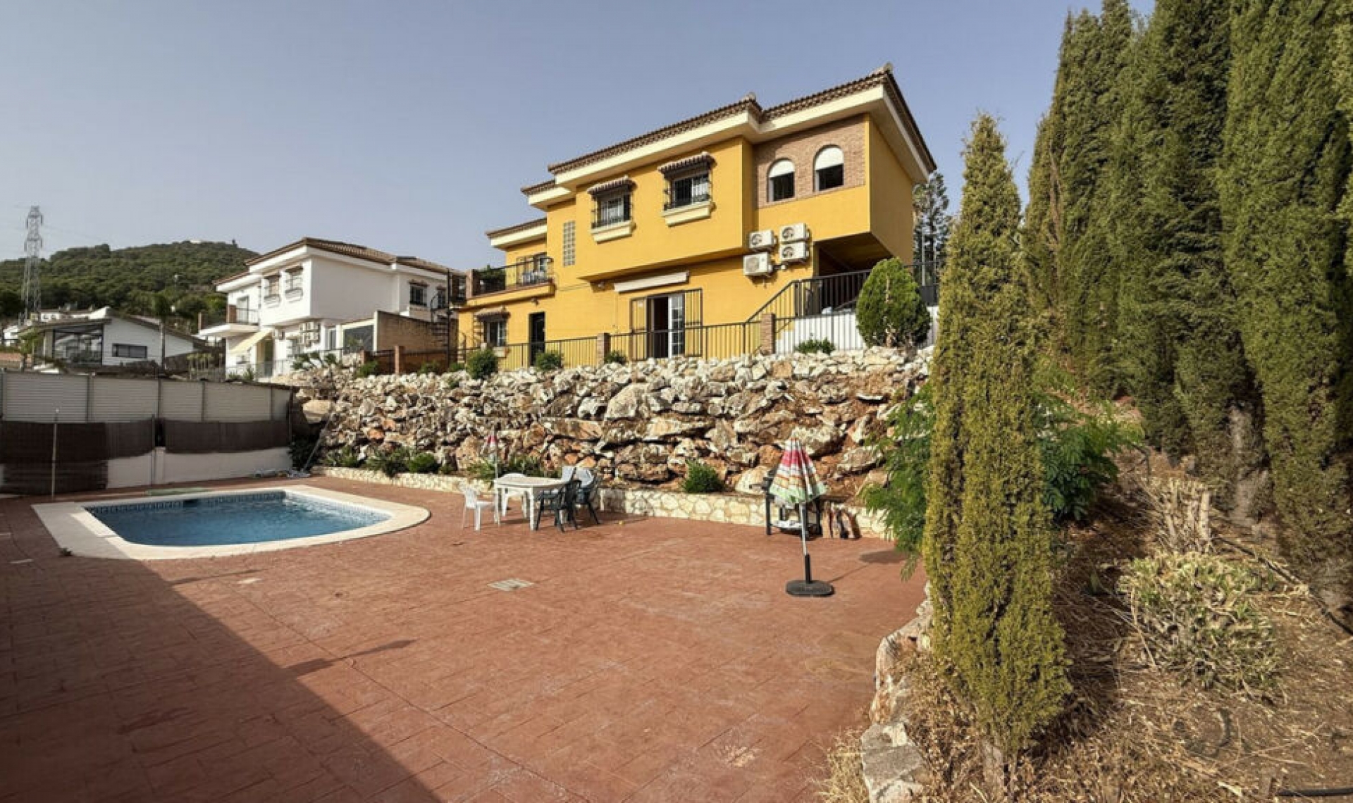 Resale - House -
Alhaurín de la Torre