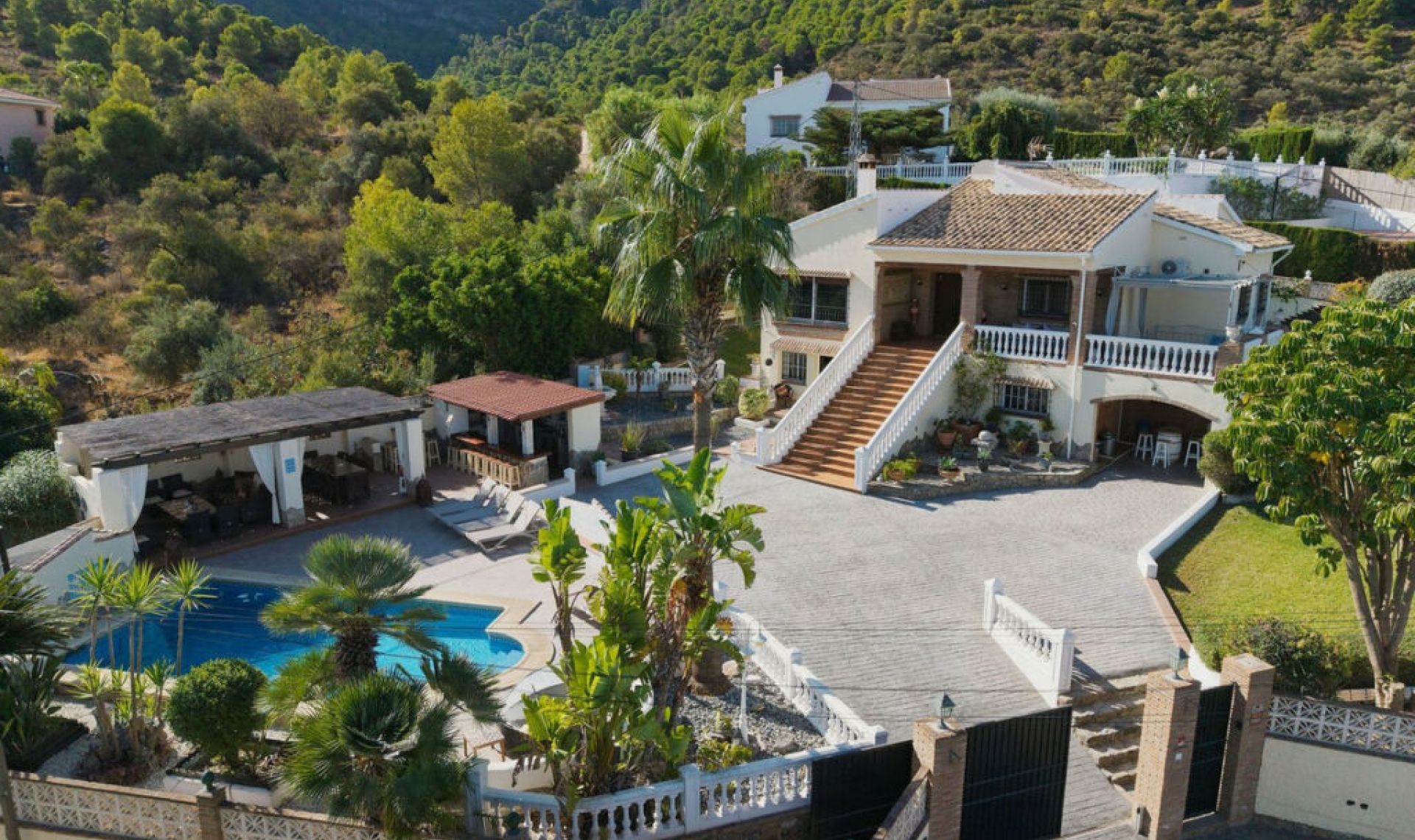 Resale - House -
Alhaurín de la Torre