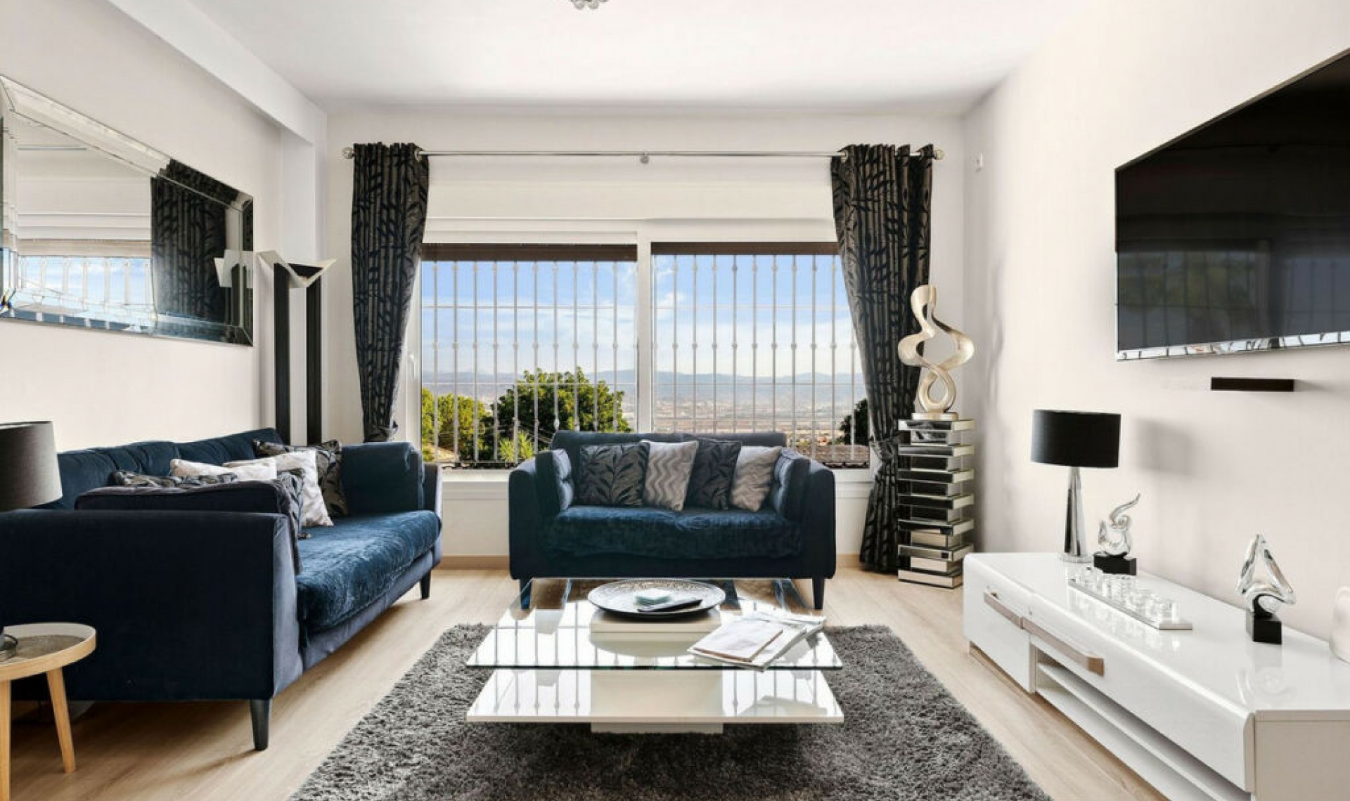 Resale - House -
Alhaurín de la Torre