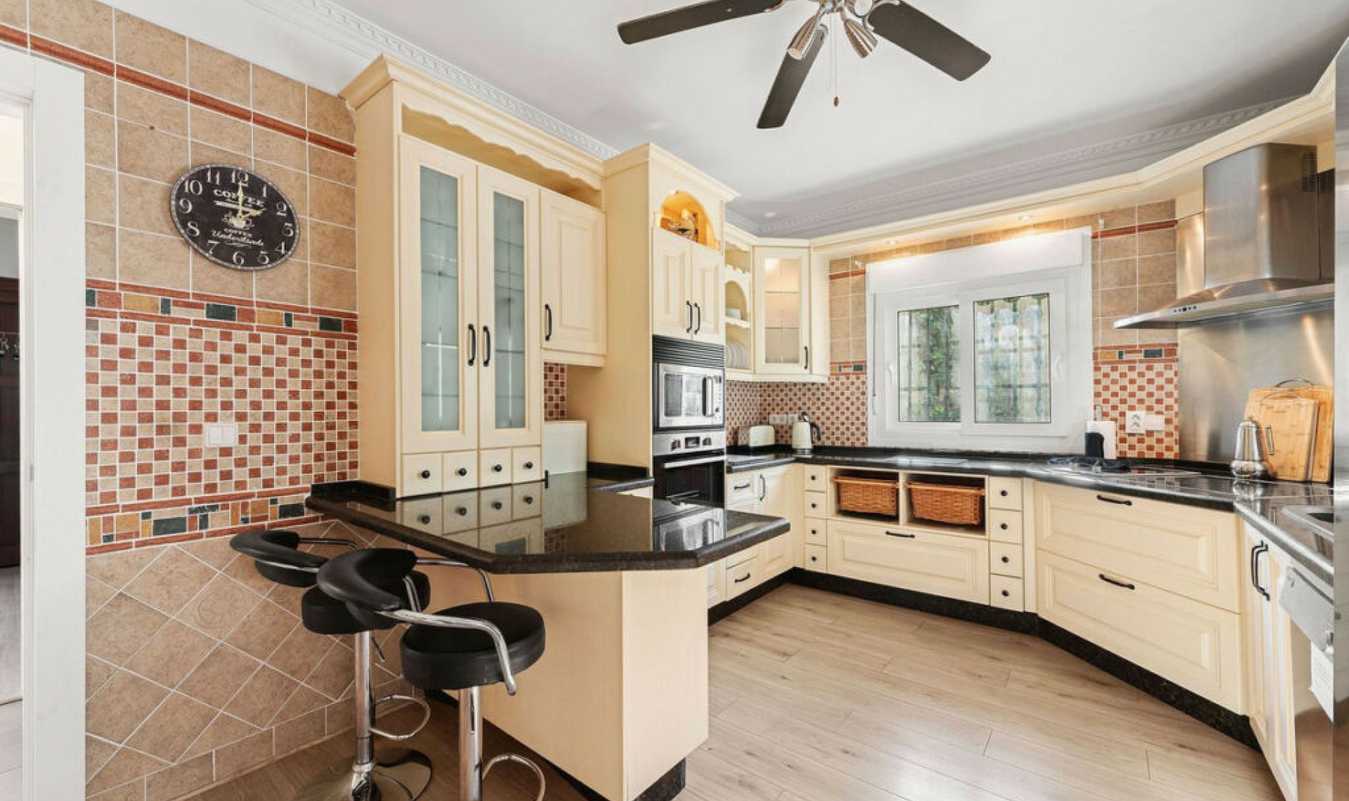 Resale - House -
Alhaurín de la Torre