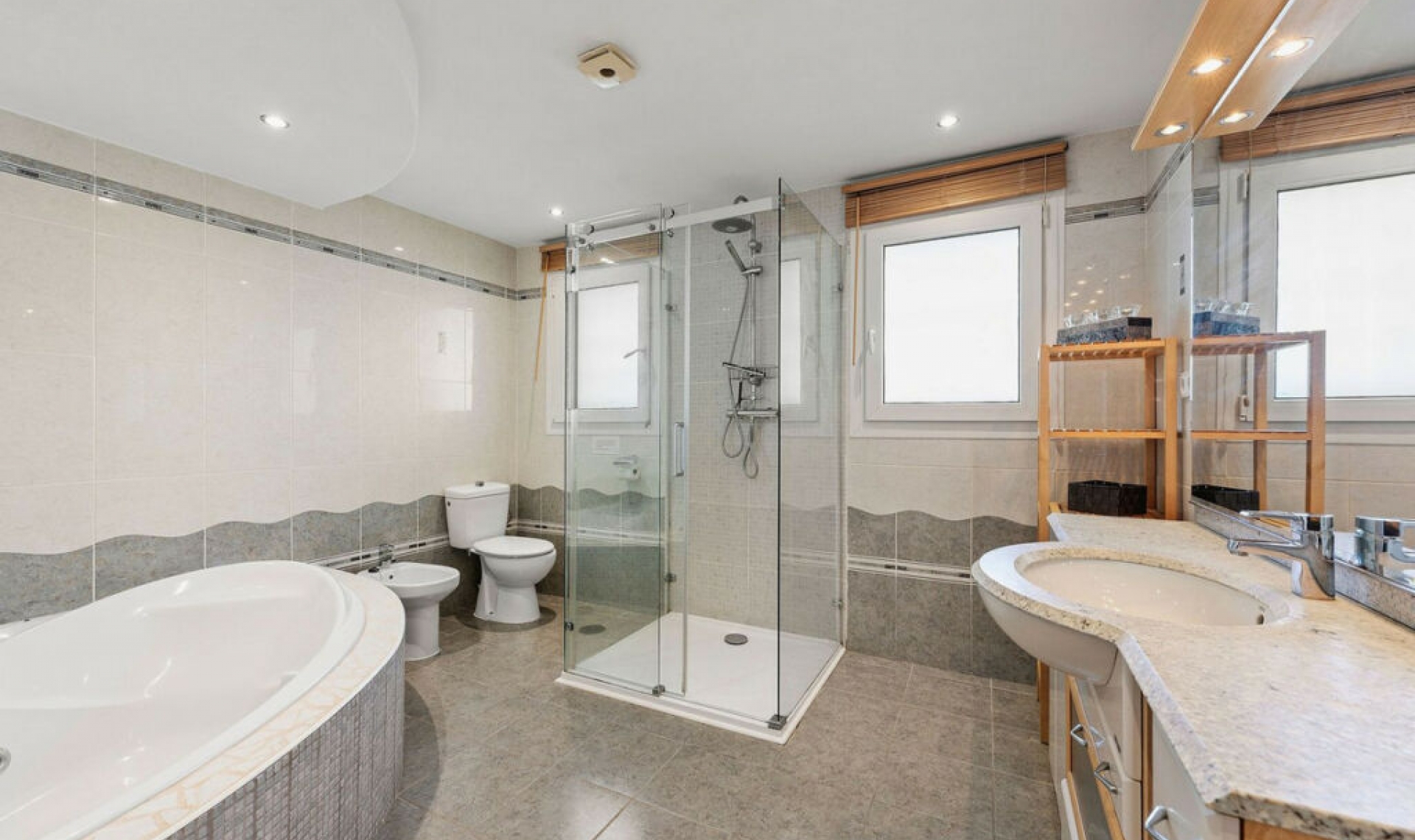 Resale - House -
Alhaurín de la Torre