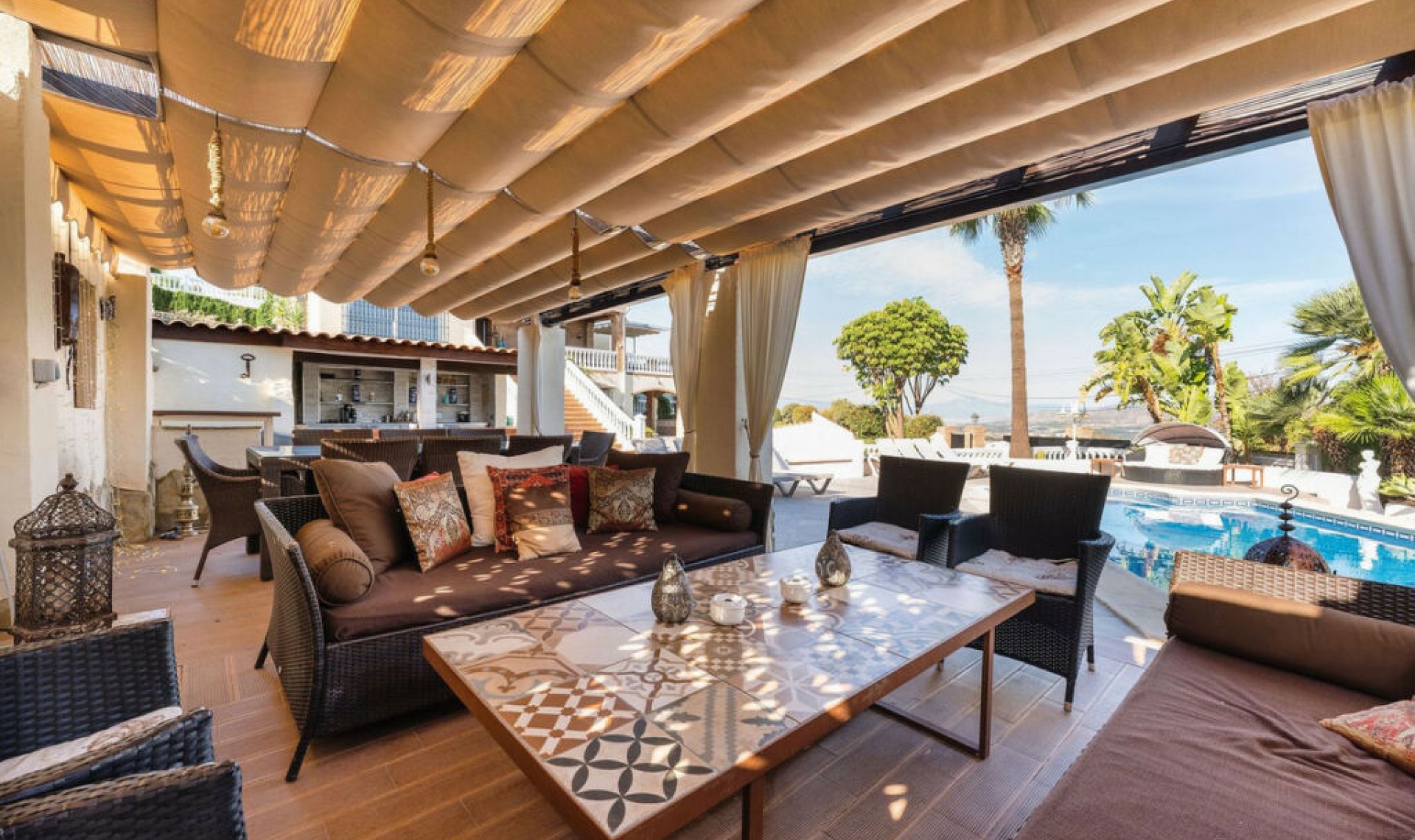 Resale - House -
Alhaurín de la Torre