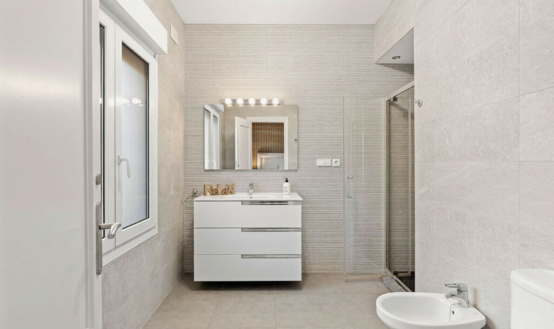 Resale - House -
Alhaurín de la Torre