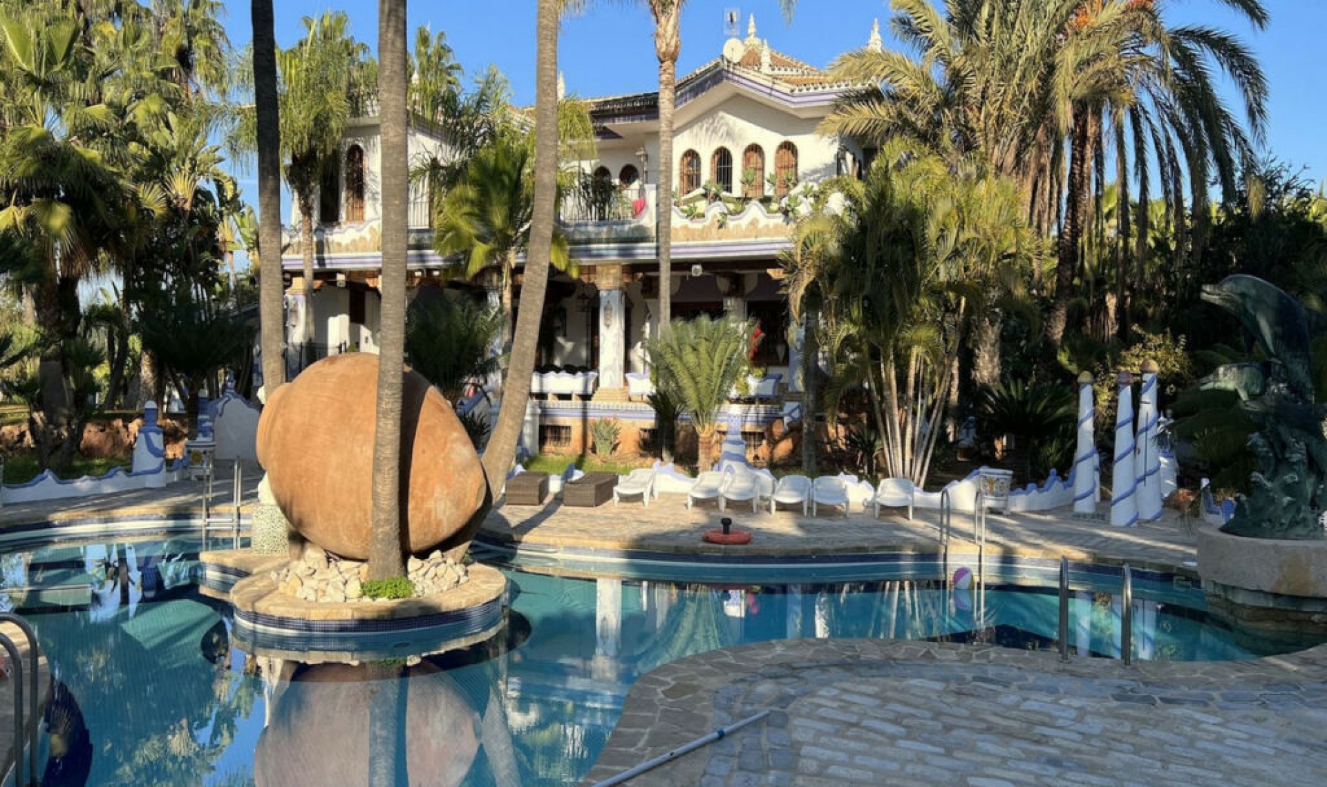 Resale - House -
Alhaurín el Grande