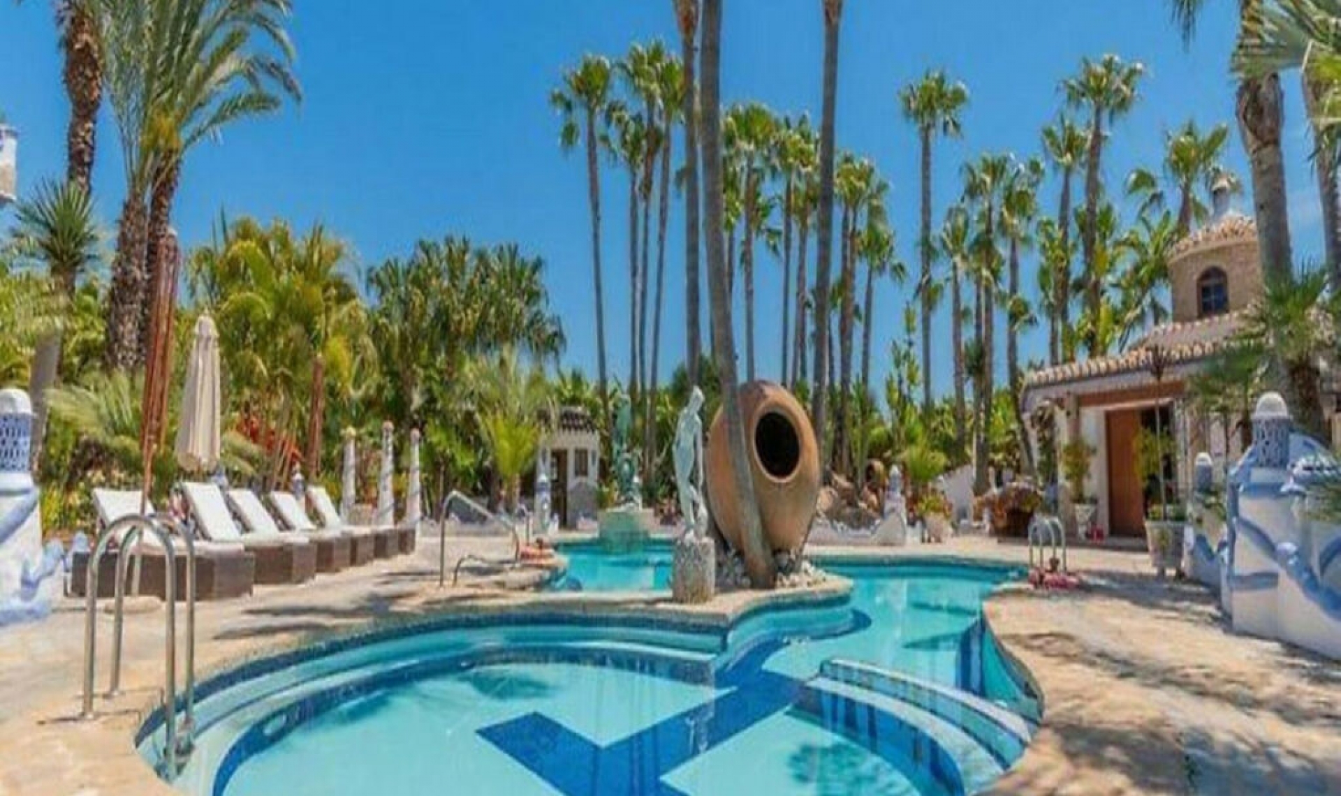 Resale - House -
Alhaurín el Grande