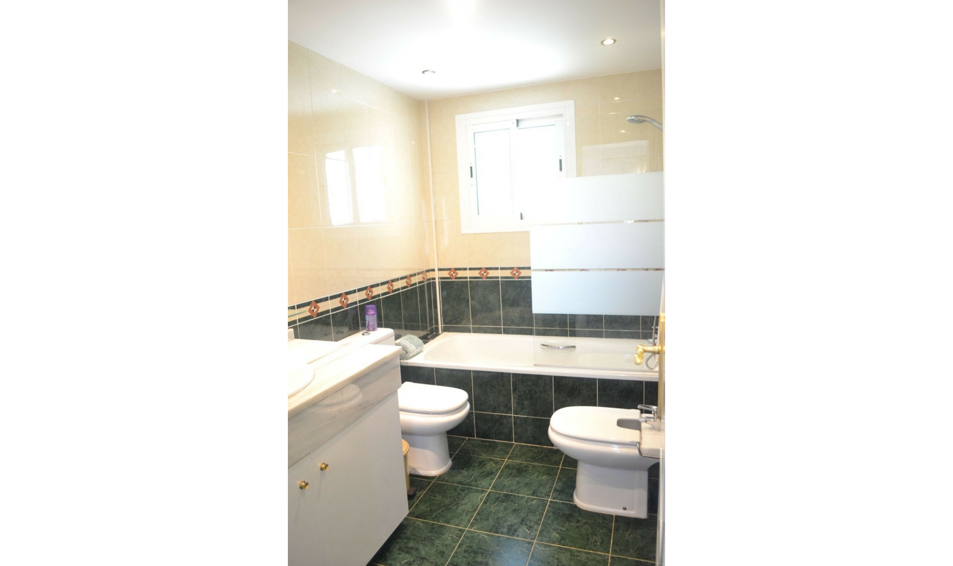 Resale - House -
Alhaurin Golf