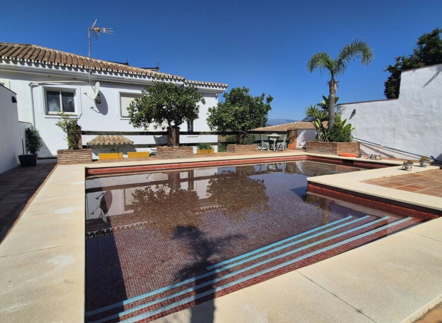 Resale - House -
Alhaurin Golf