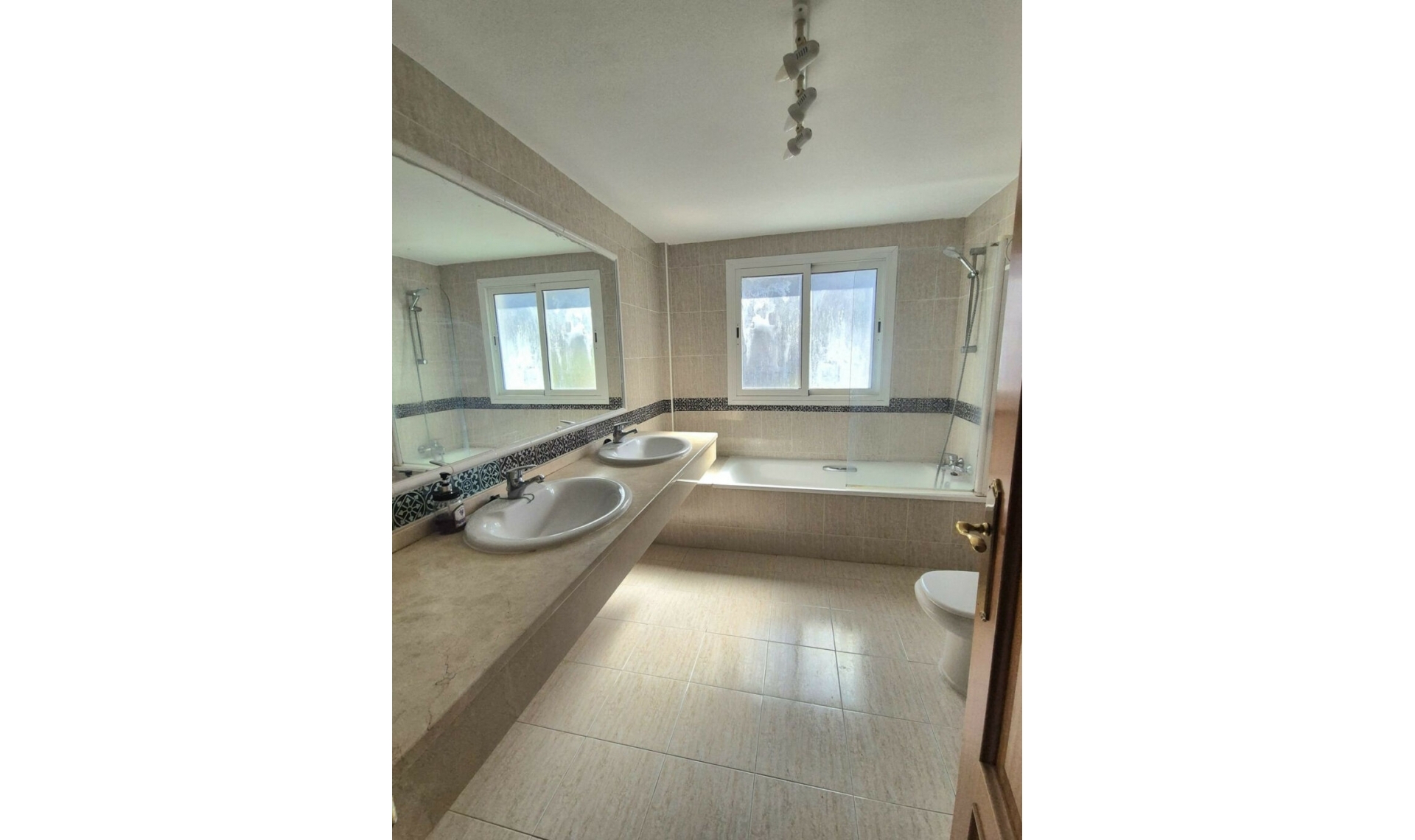 Resale - House -
Alhaurin Golf