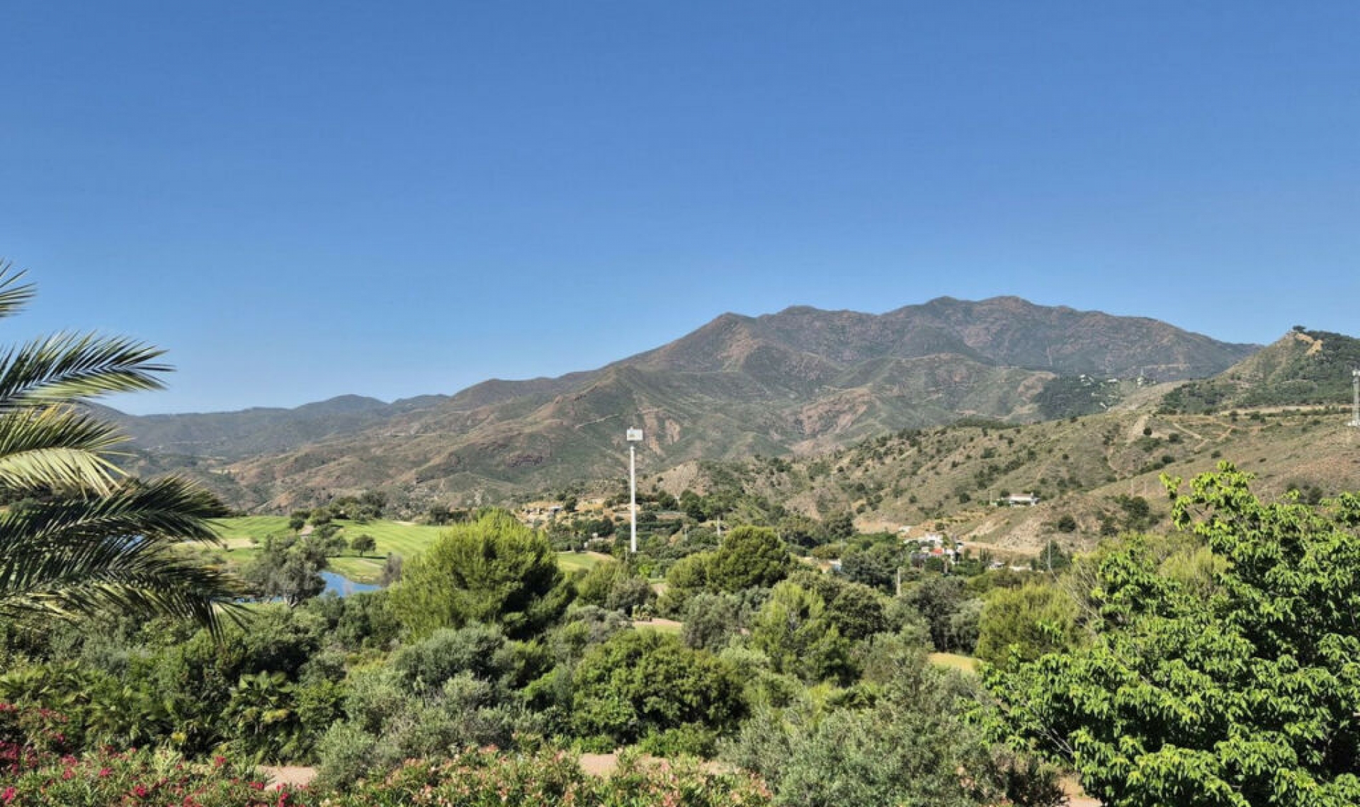 Resale - House -
Alhaurin Golf