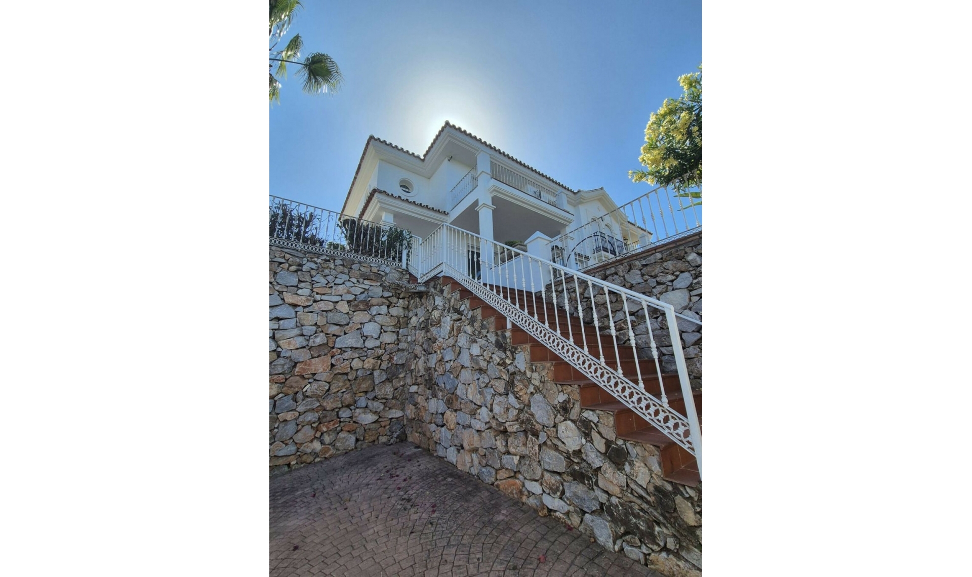 Resale - House -
Alhaurin Golf