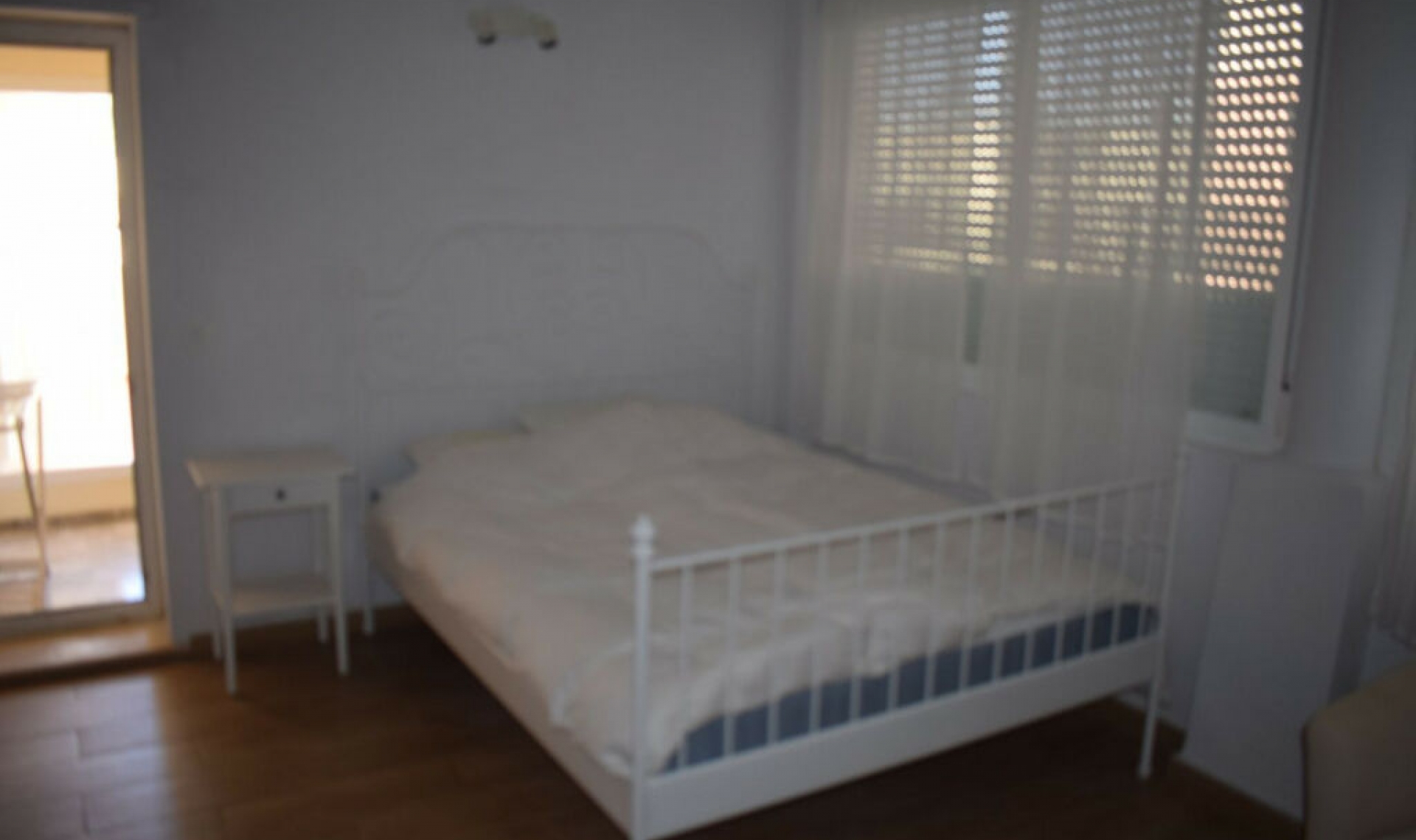 Resale - House -
Almayate