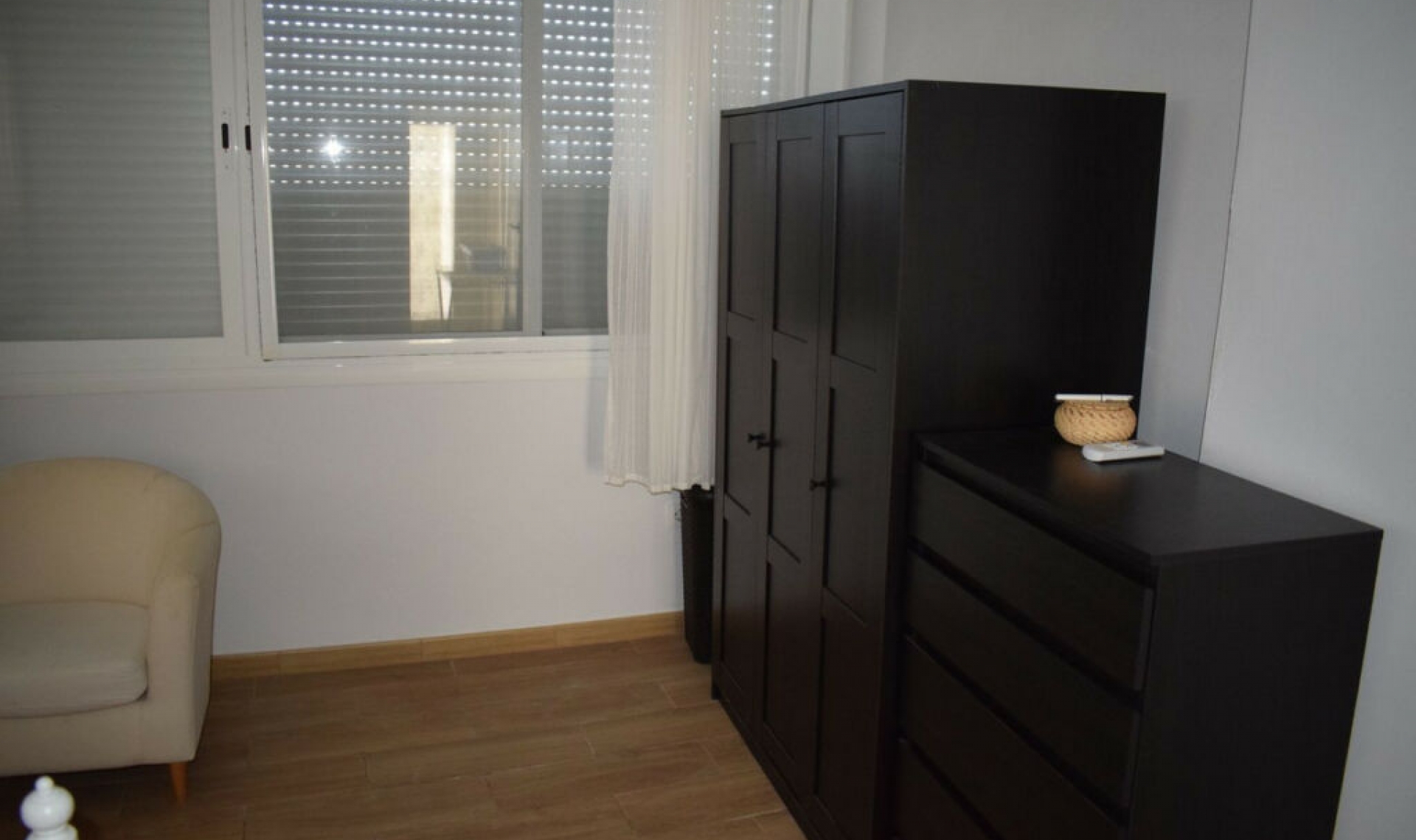 Resale - House -
Almayate