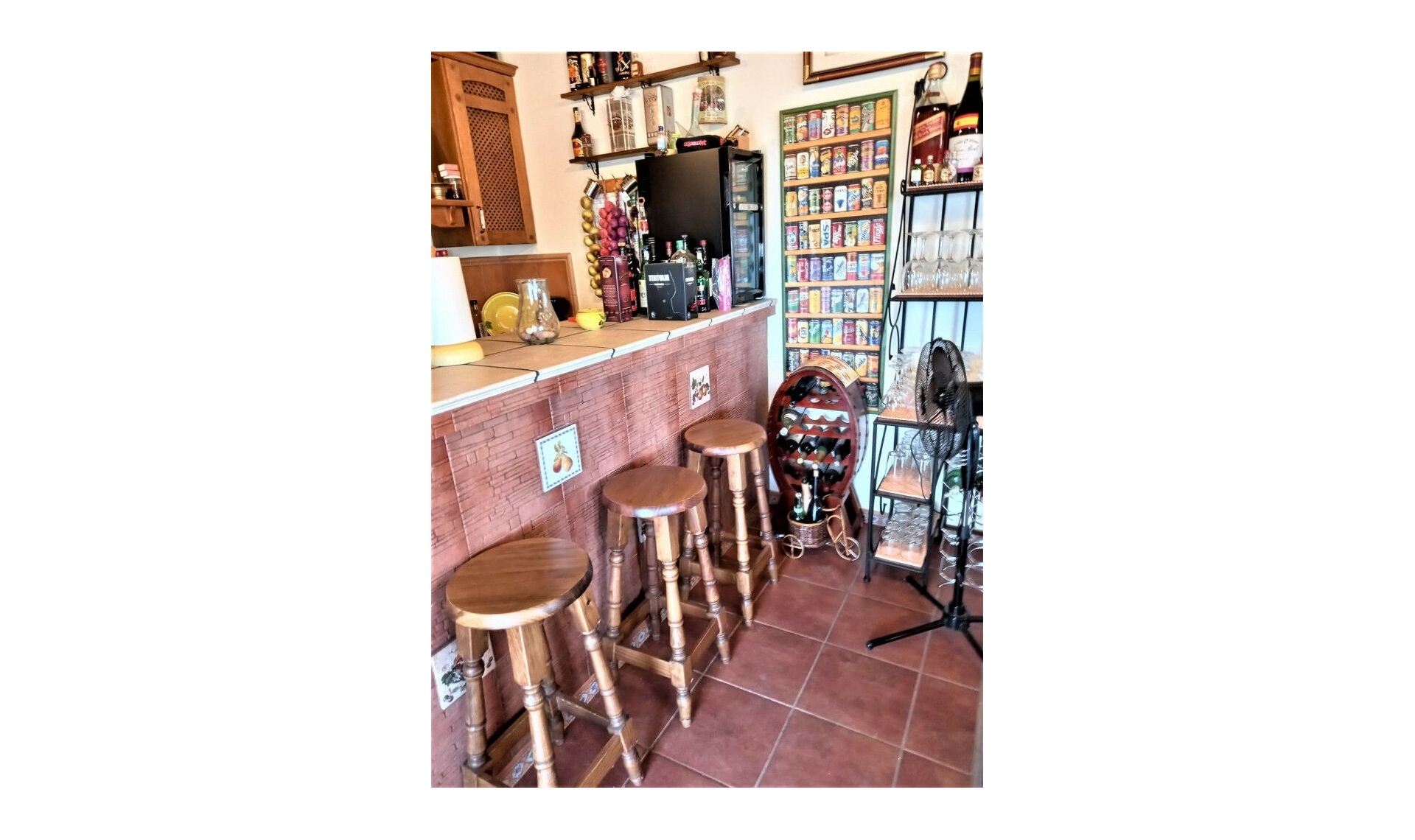 Resale - House -
Almayate