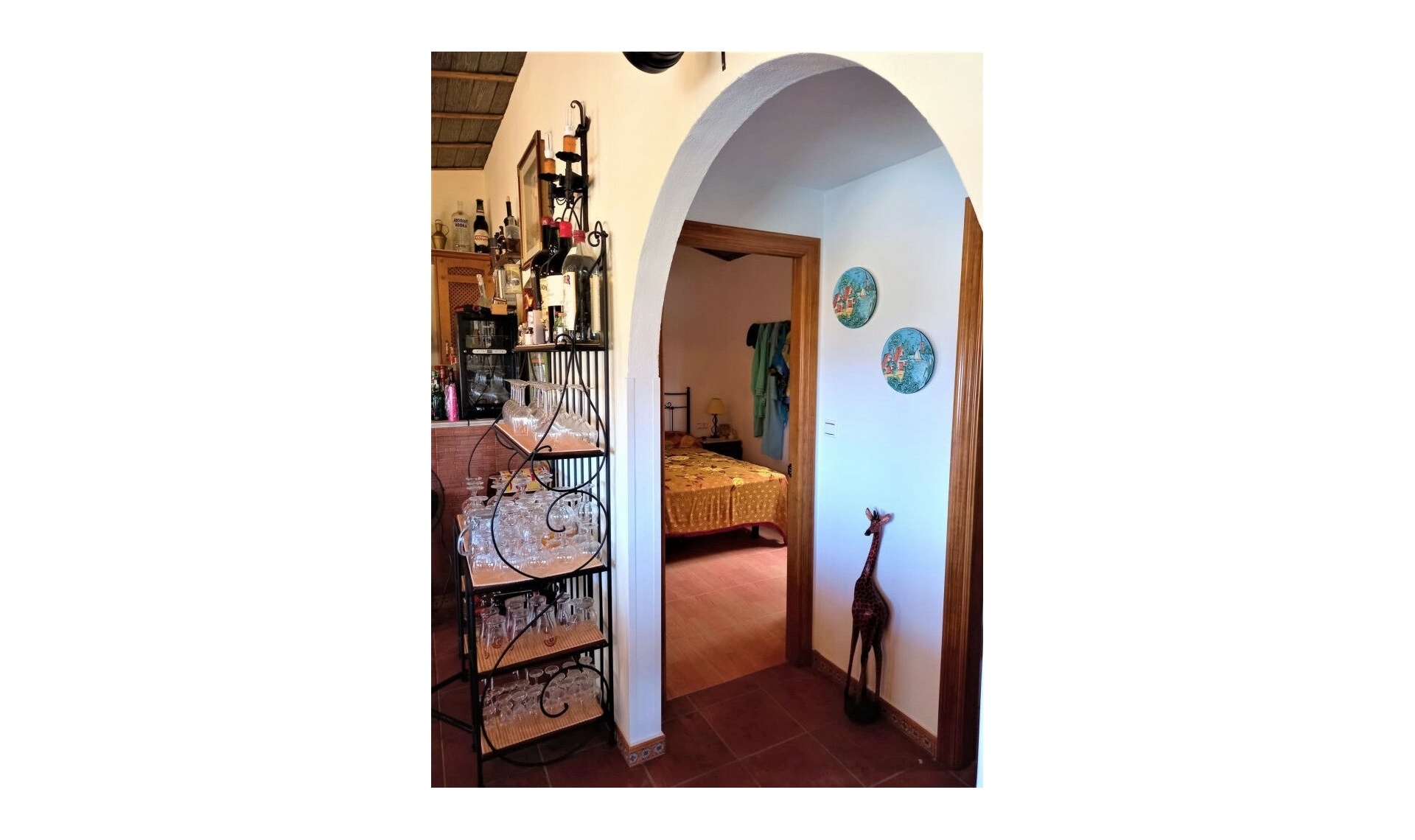 Resale - House -
Almayate