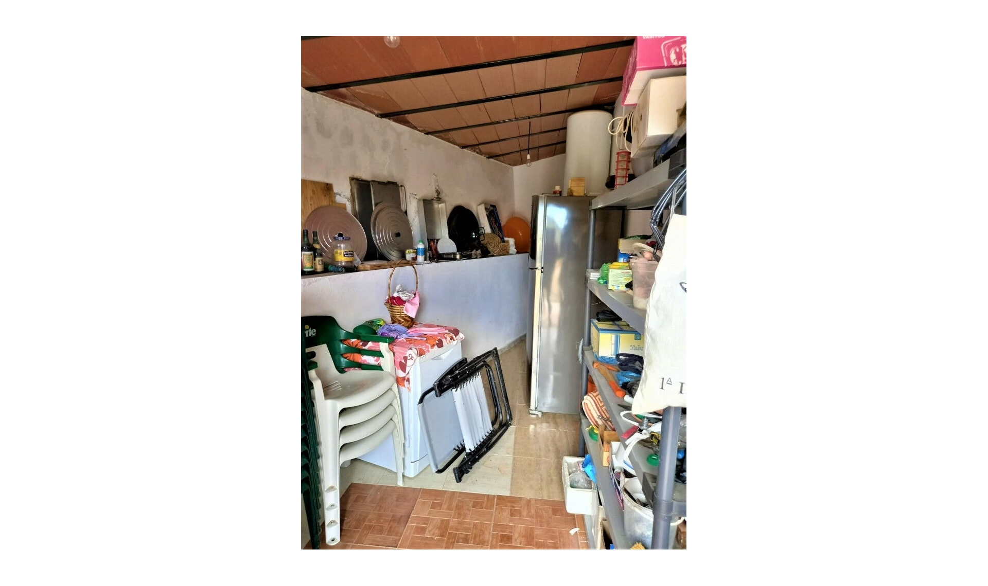 Resale - House -
Almayate