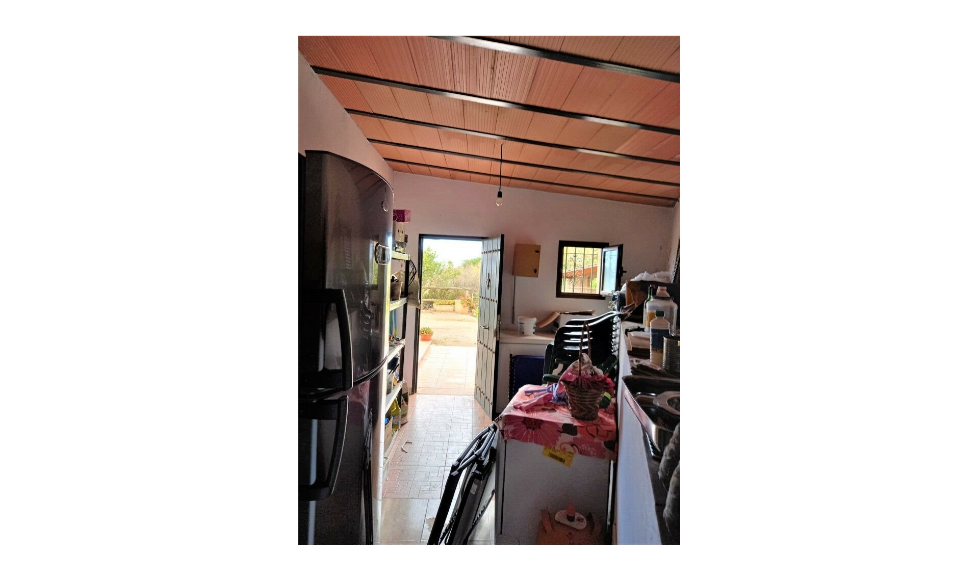 Resale - House -
Almayate