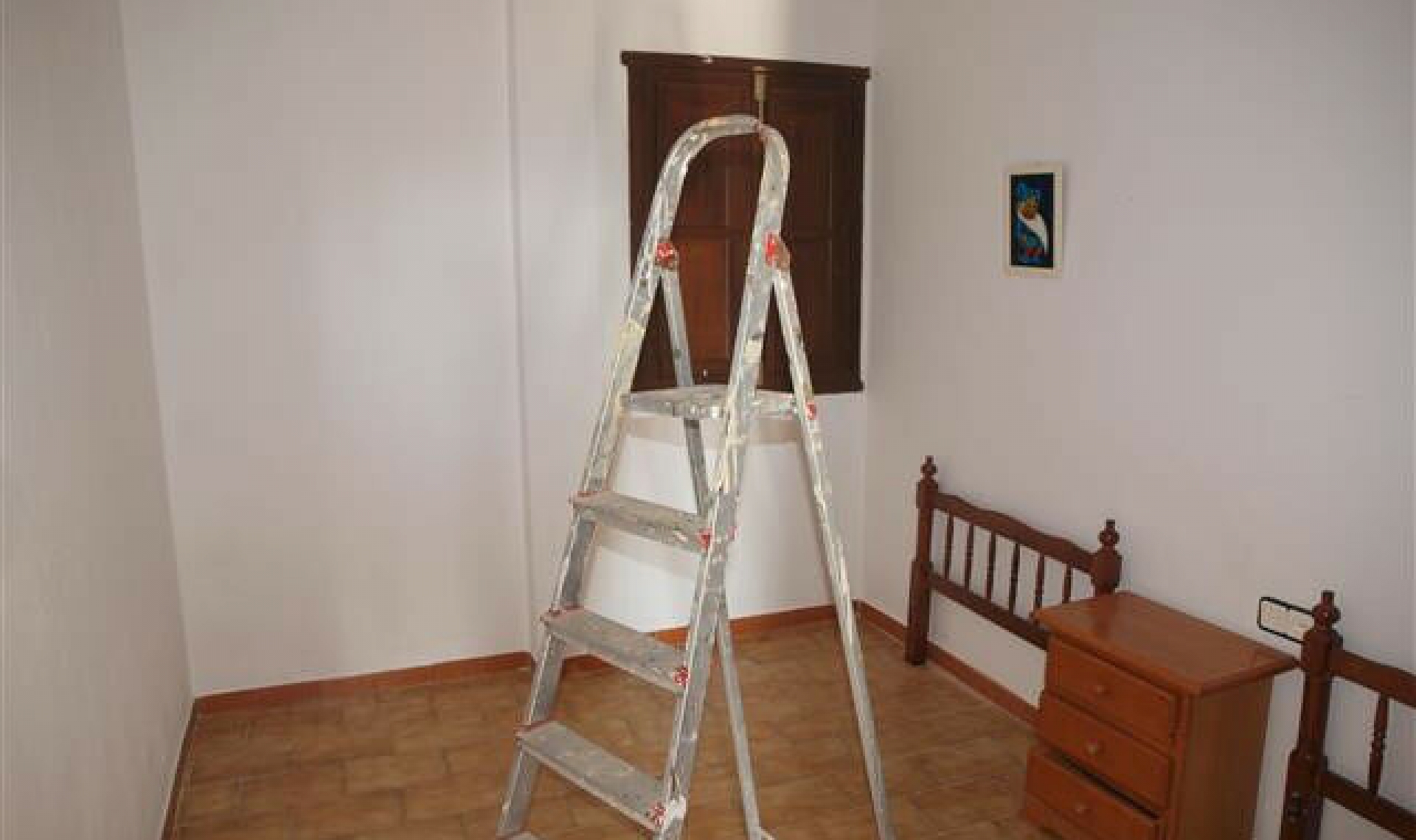 Resale - House -
Almayate