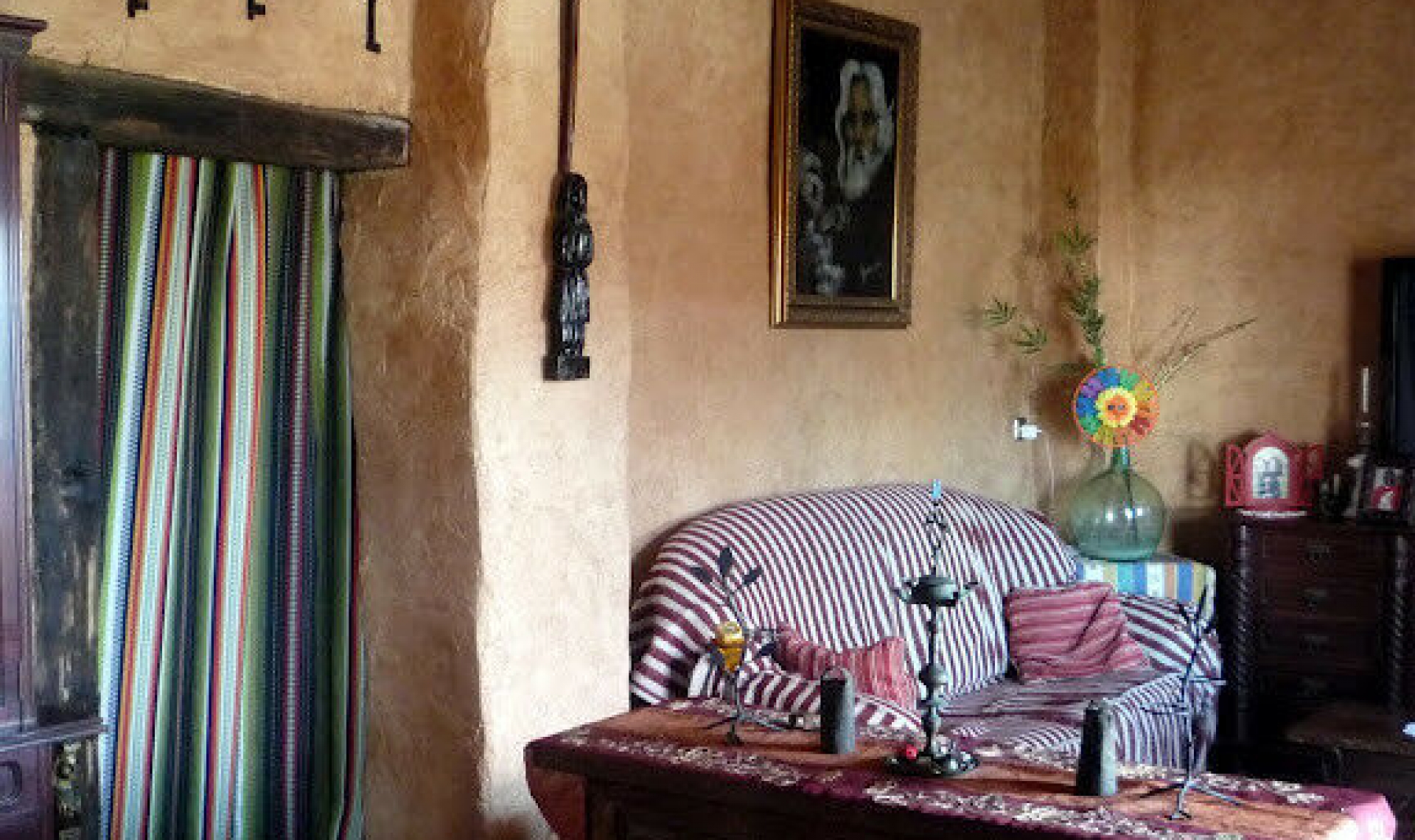 Resale - House -
Almayate