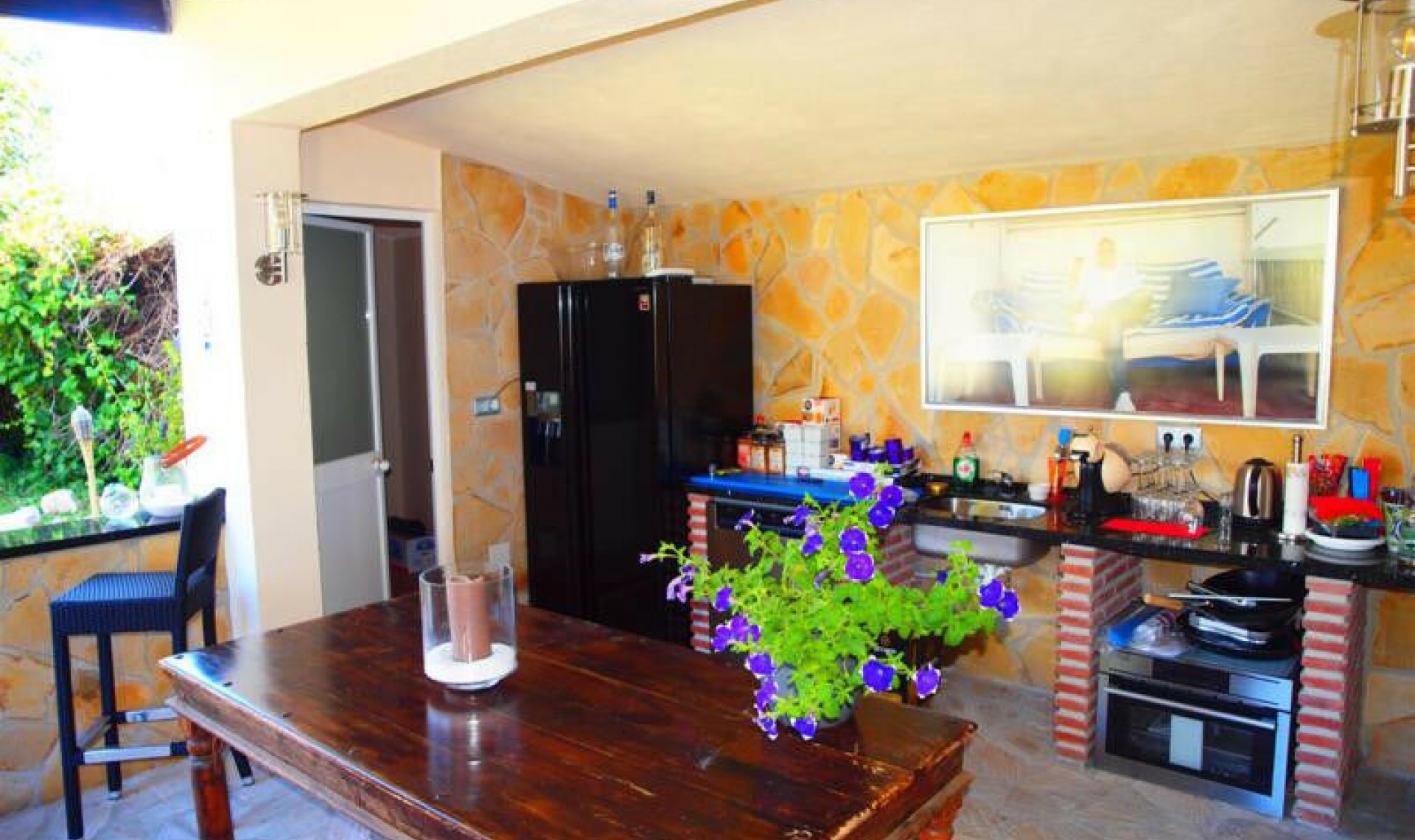 Resale - House -
Almayate