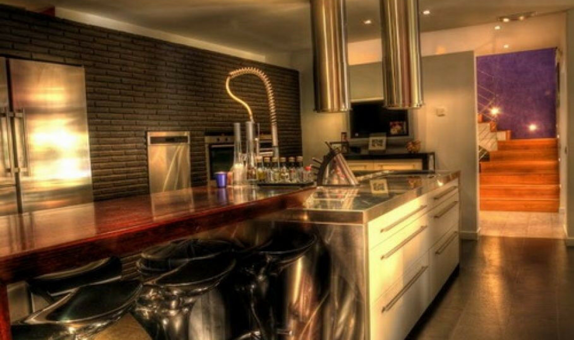 Resale - House -
Almayate