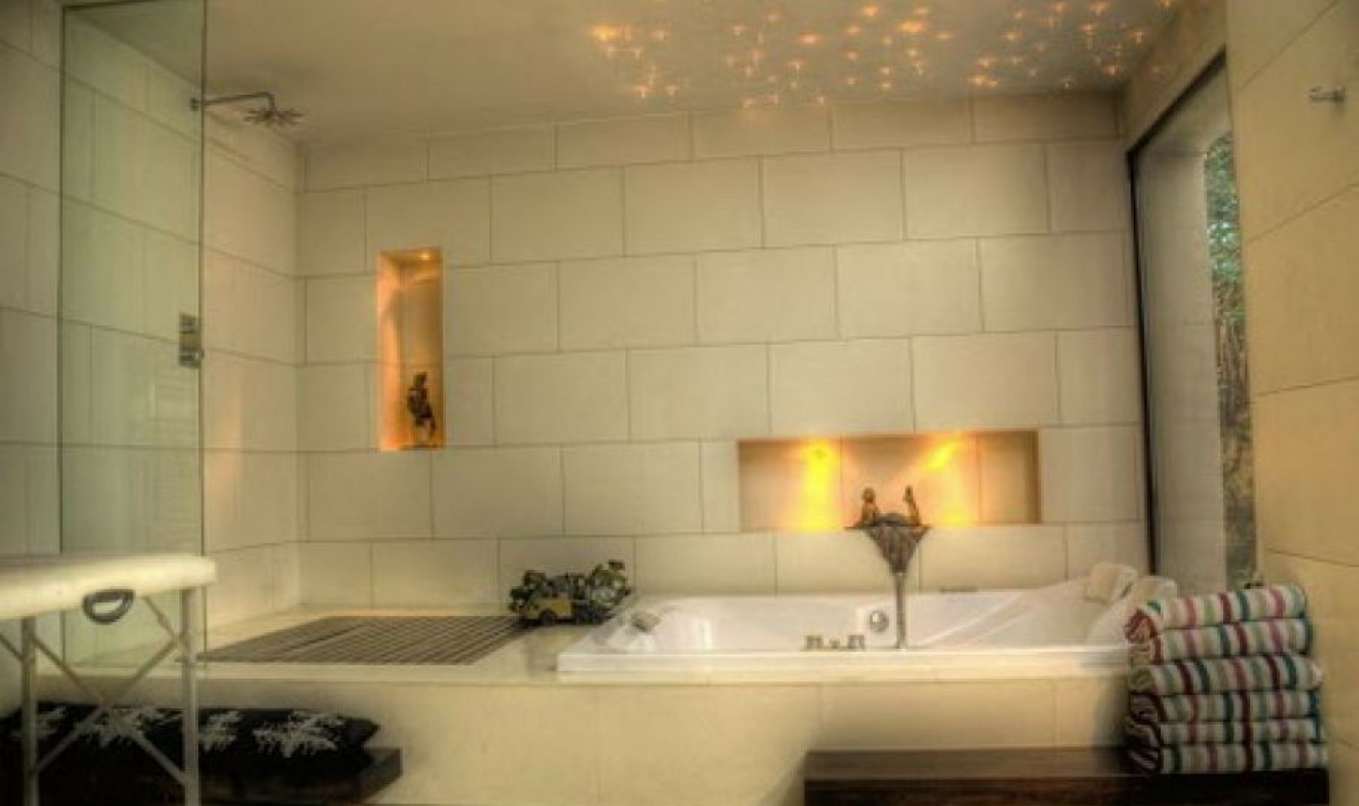 Resale - House -
Almayate